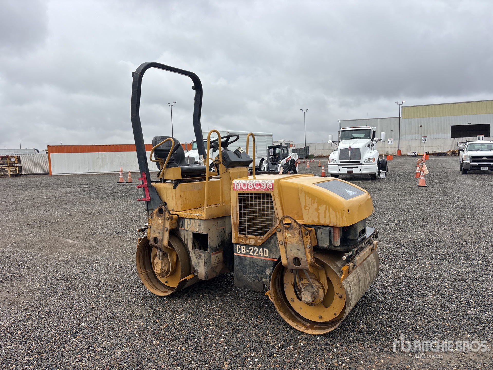 2003 Caterpillar CB-224D