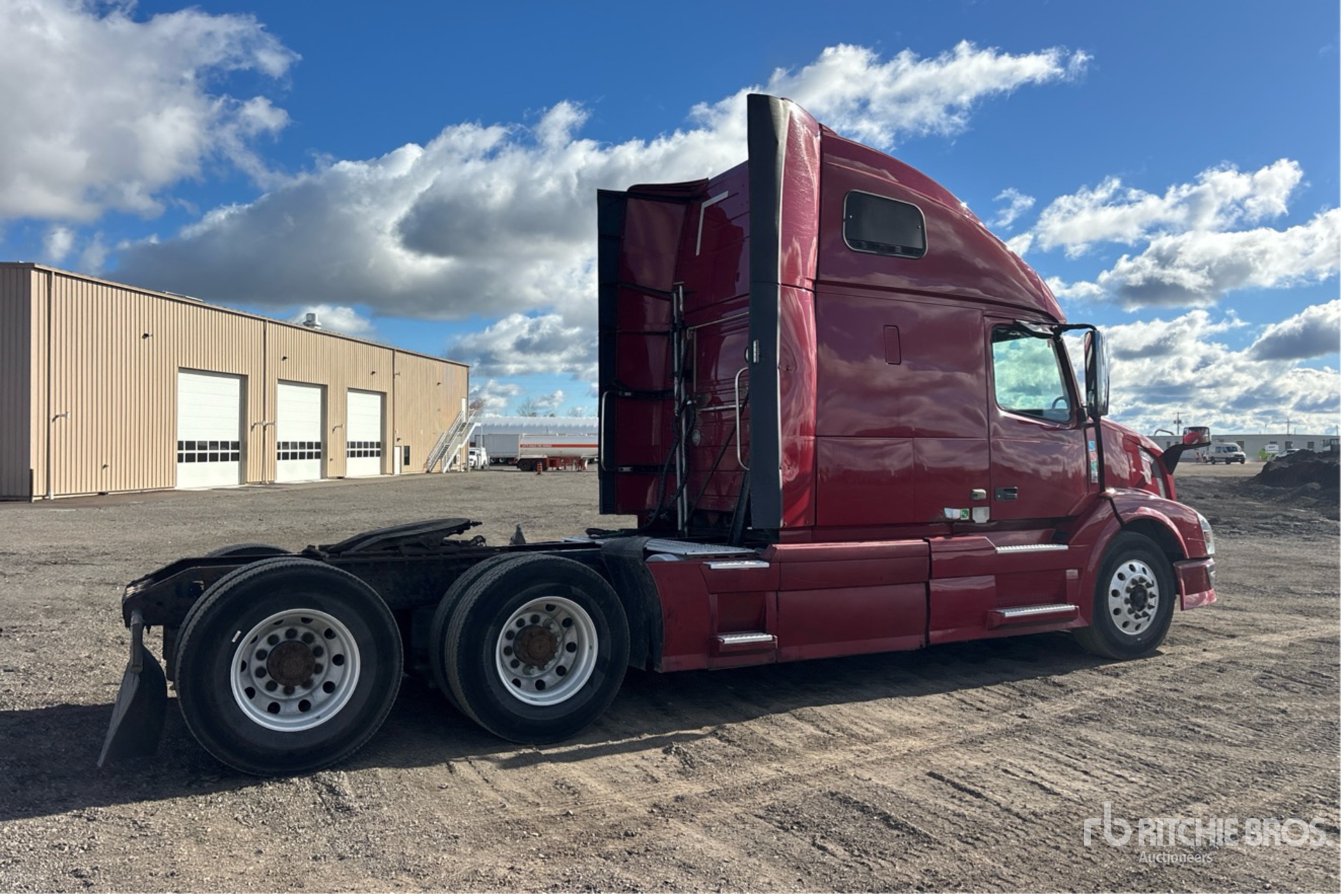 2015 Volvo VNL