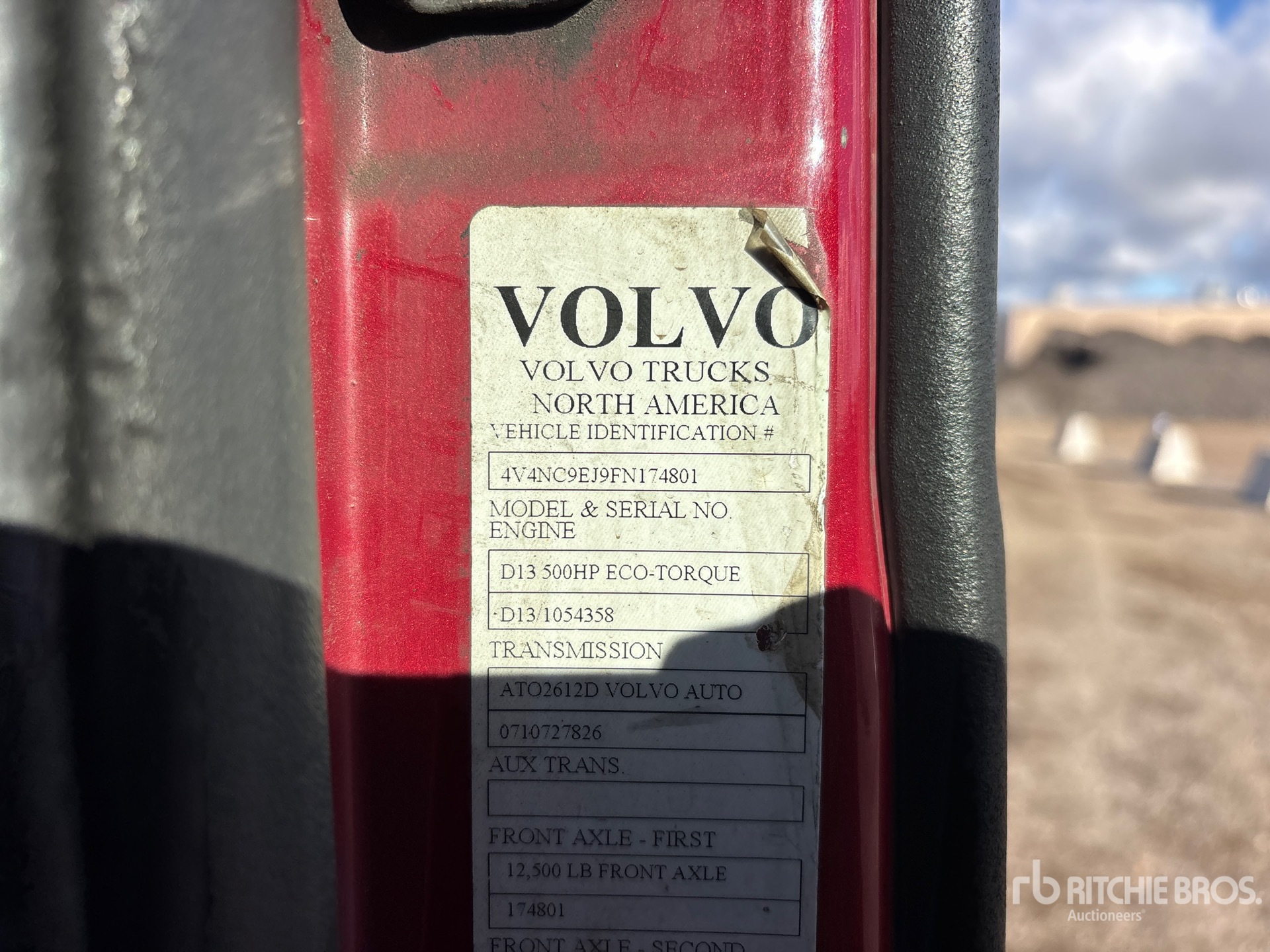2015 Volvo VNL