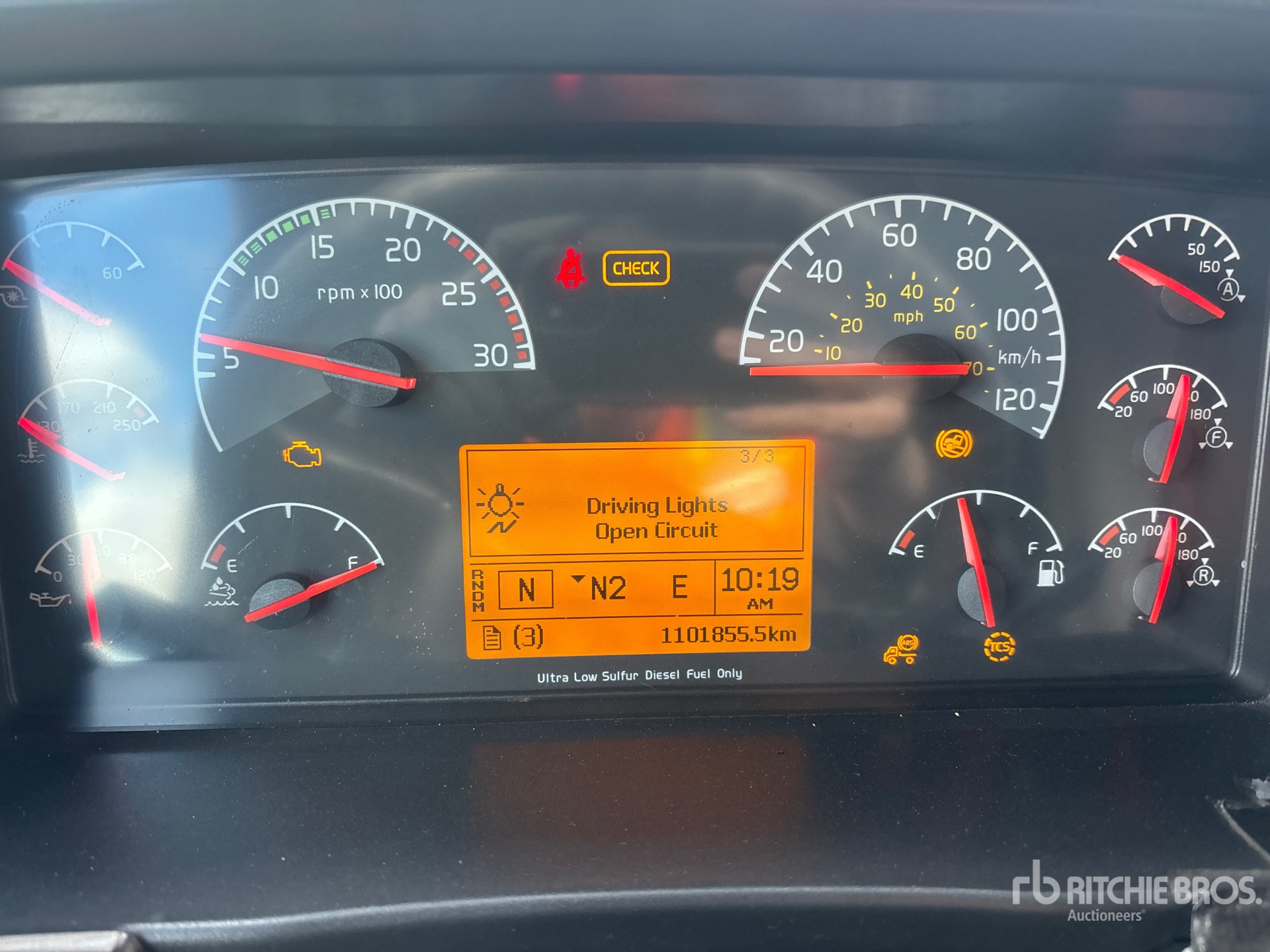 2015 Volvo VNL