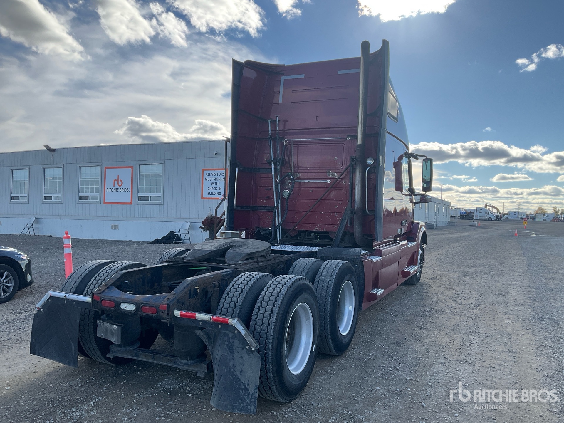 2015 Volvo VNL