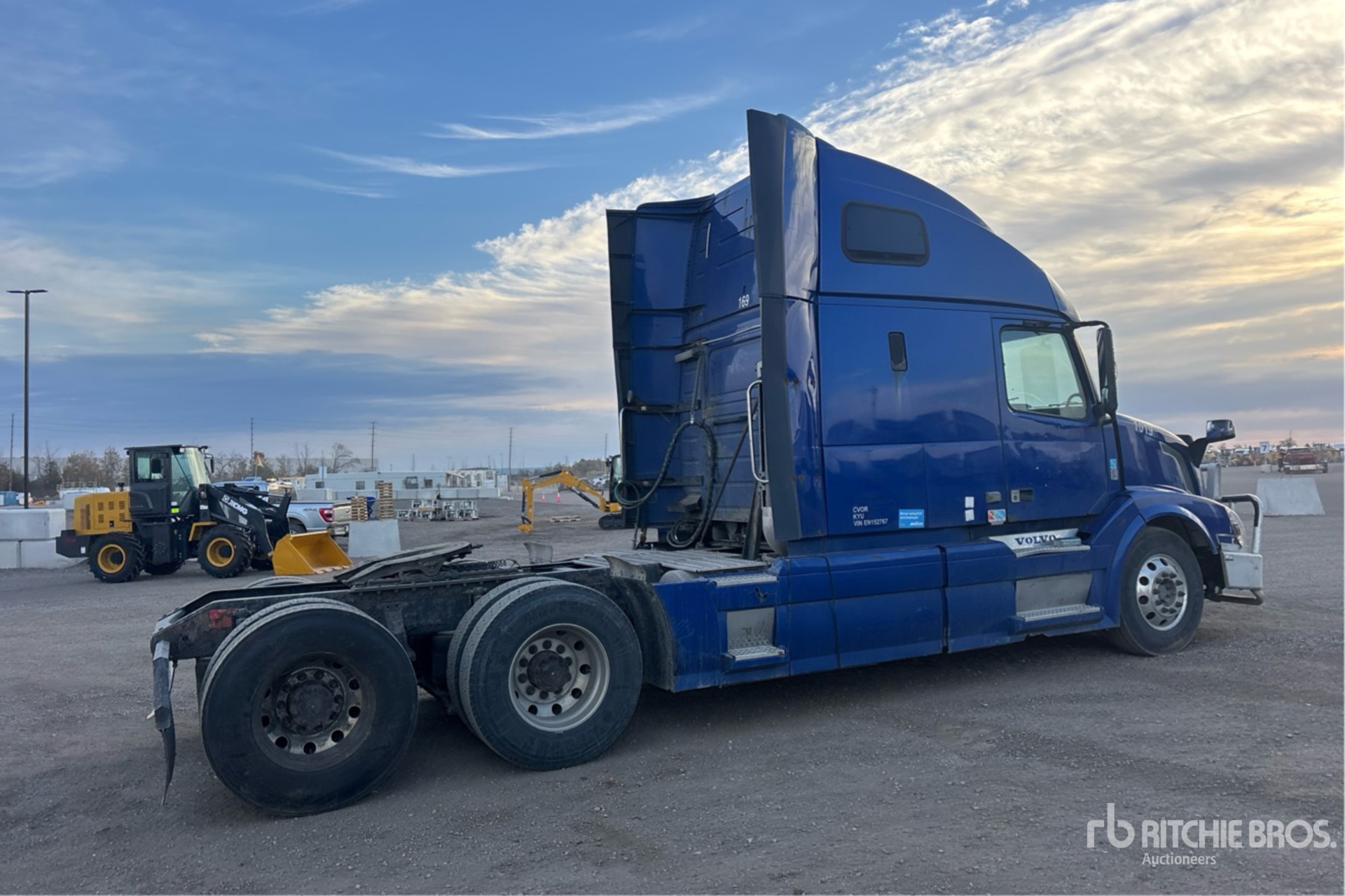 2014 Volvo VNL