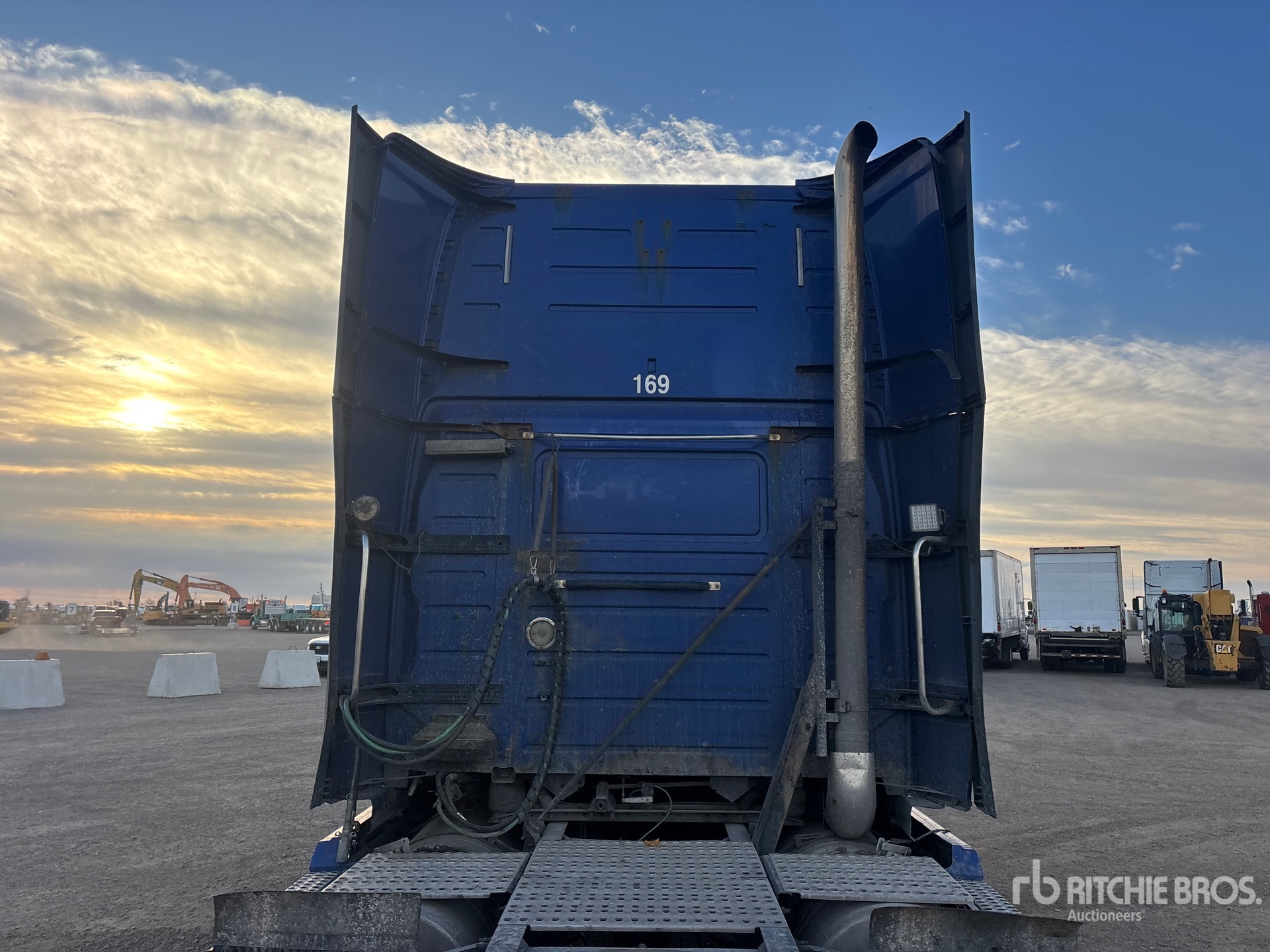 2014 Volvo VNL
