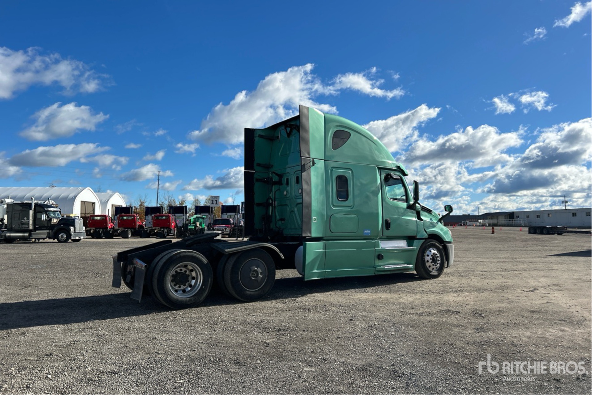 2018 Freightliner CASCADIA 126