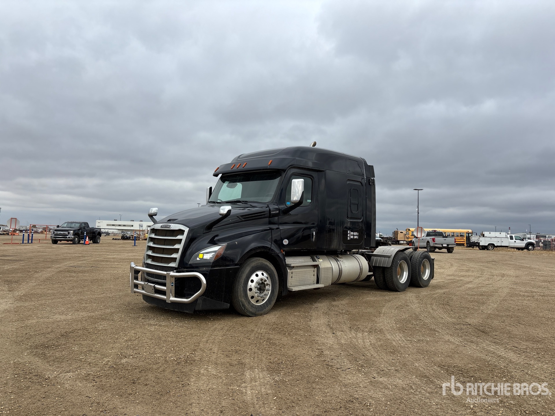 2019 Freightliner CASCADIA 126