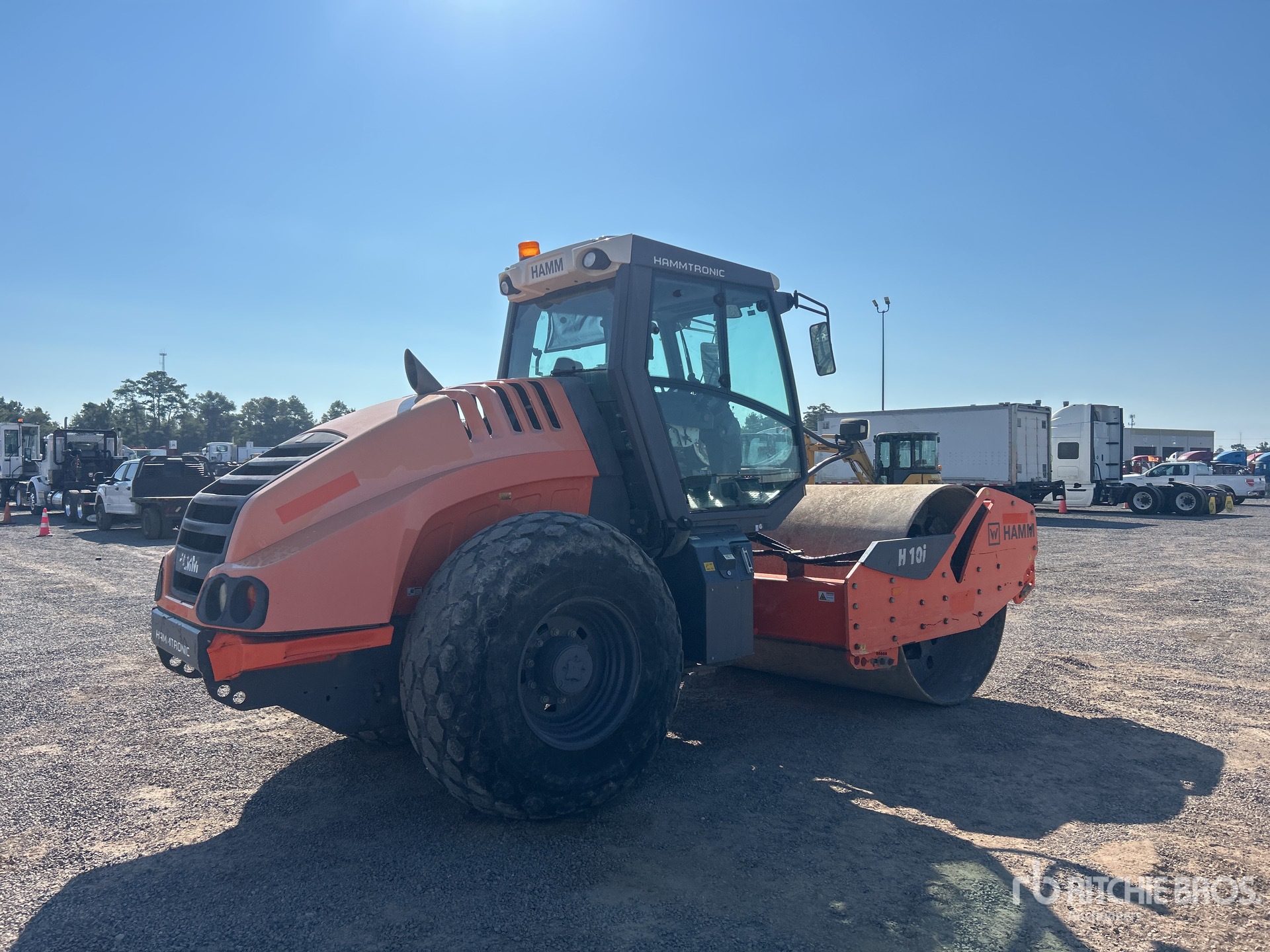 2021 Hamm H10I