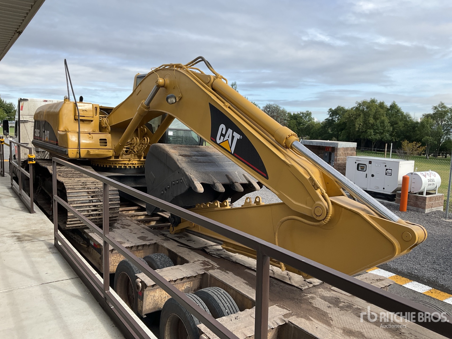2004 Caterpillar 320C L