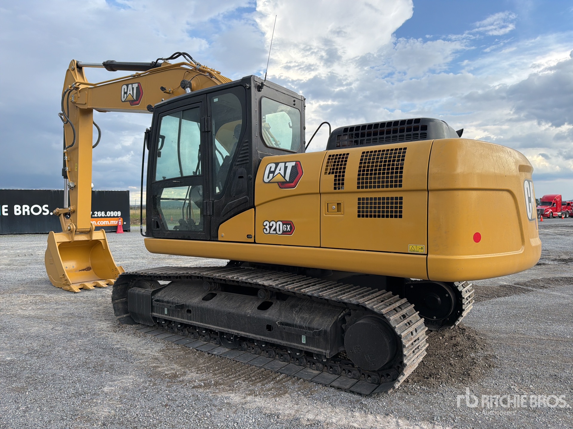 2026 Caterpillar 320 GC