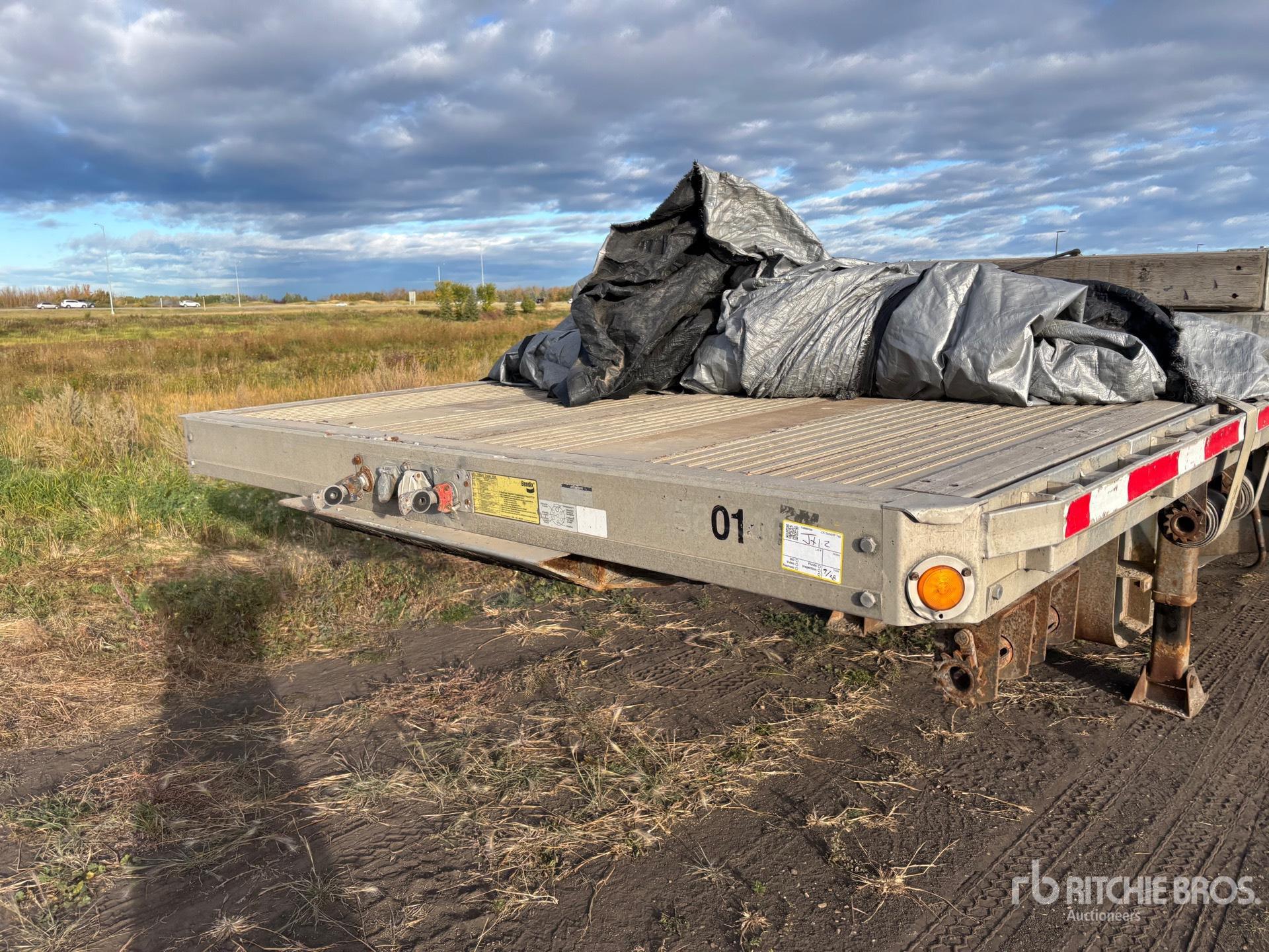 2013 Reitnouer 51 ft T/A