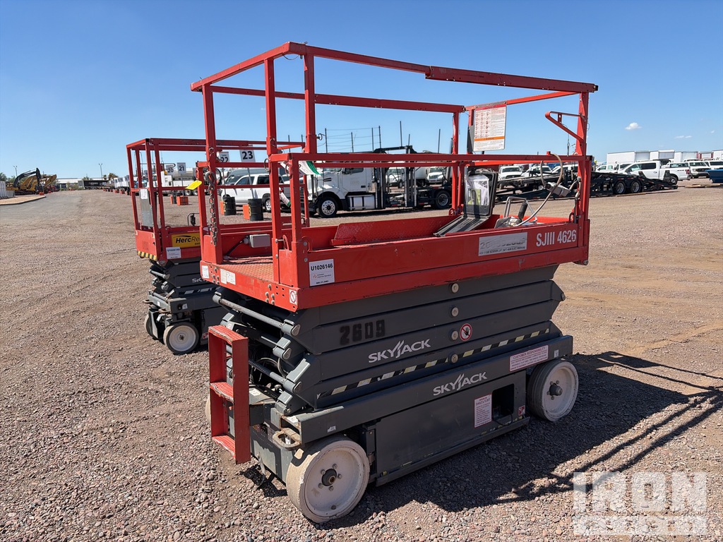 General Appearance - Scissor Lift* with Bild, Ecke vorne links