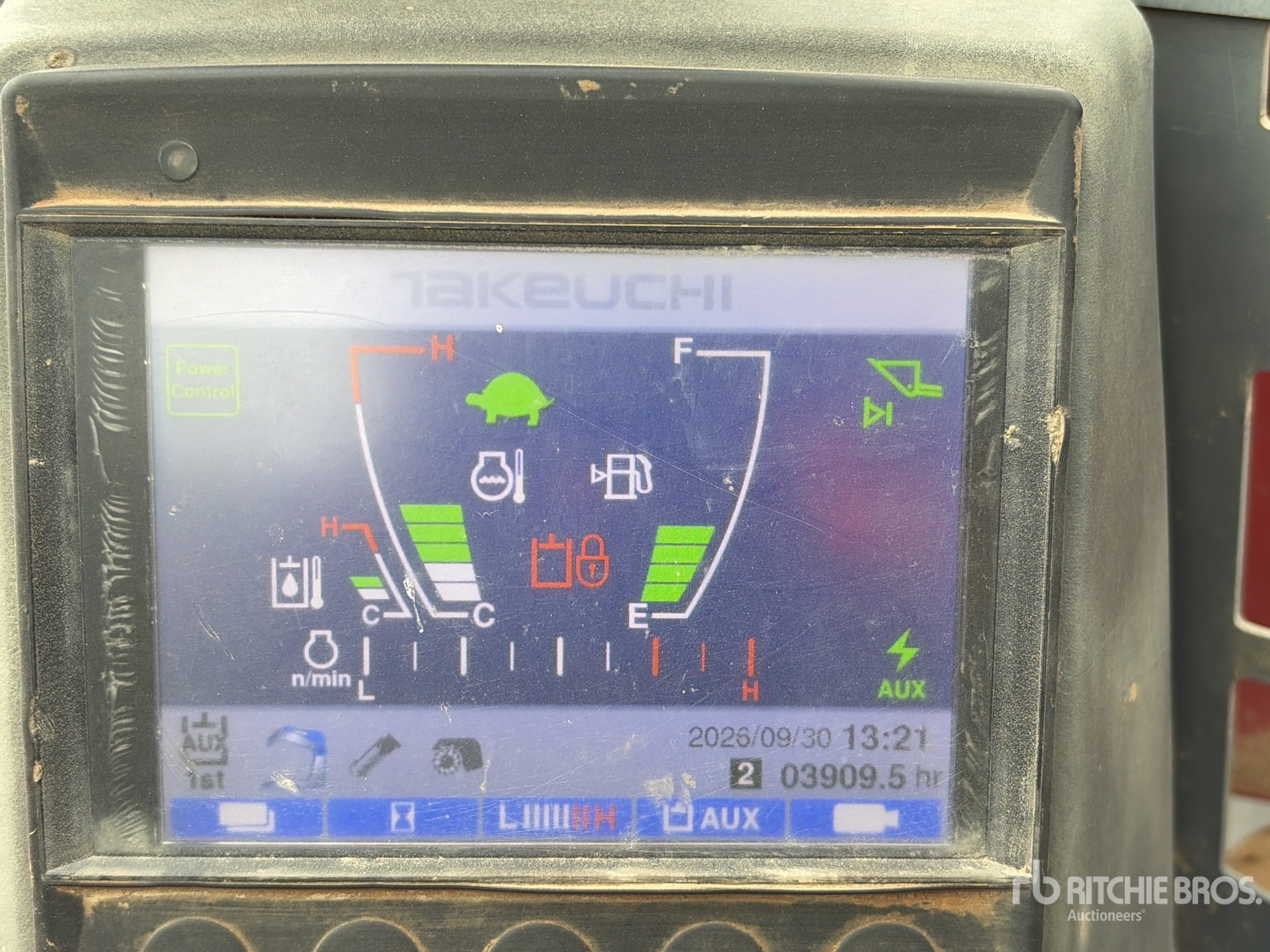 2018 Takeuchi TL10V2