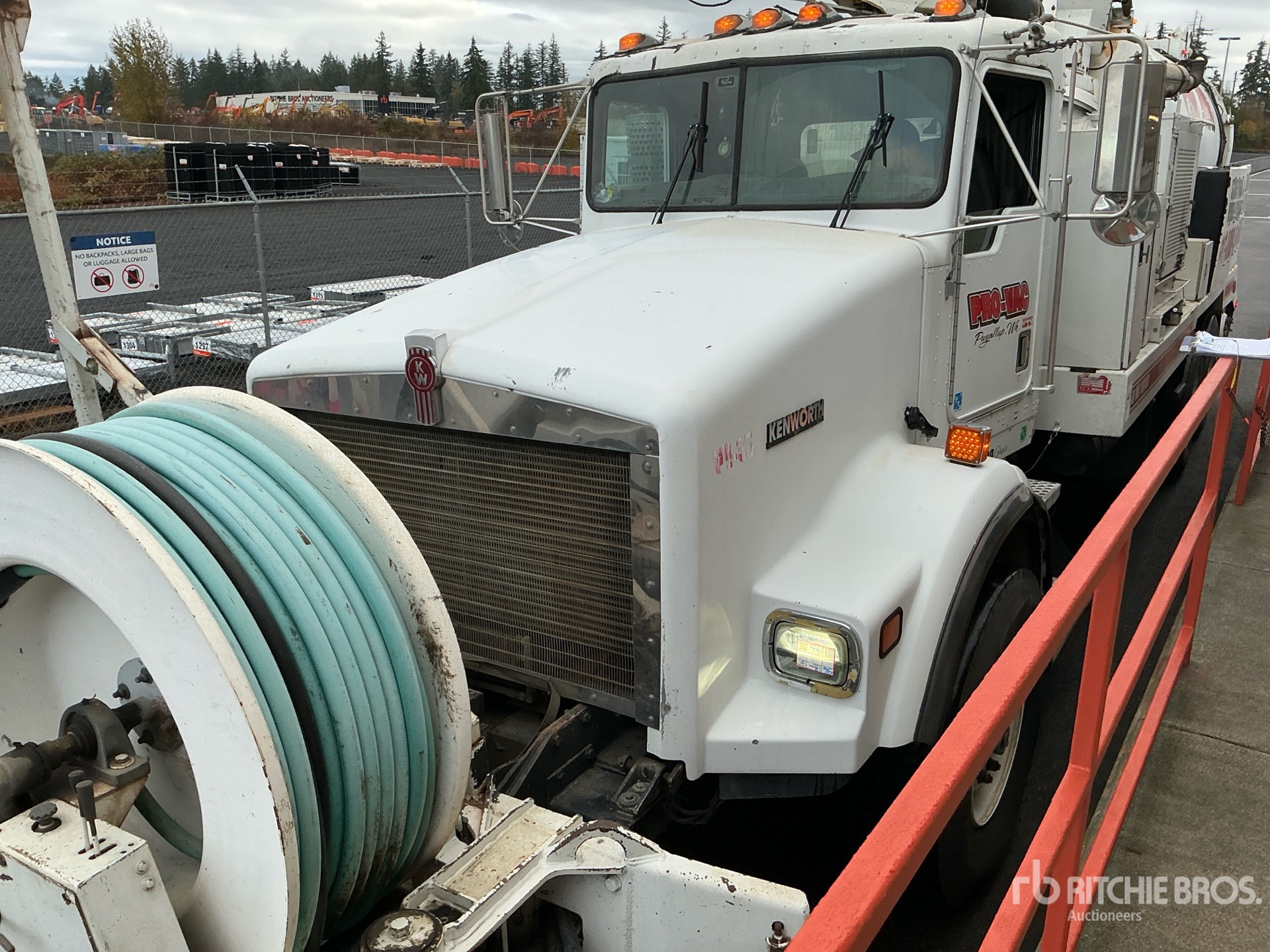 2002 Kenworth T800
