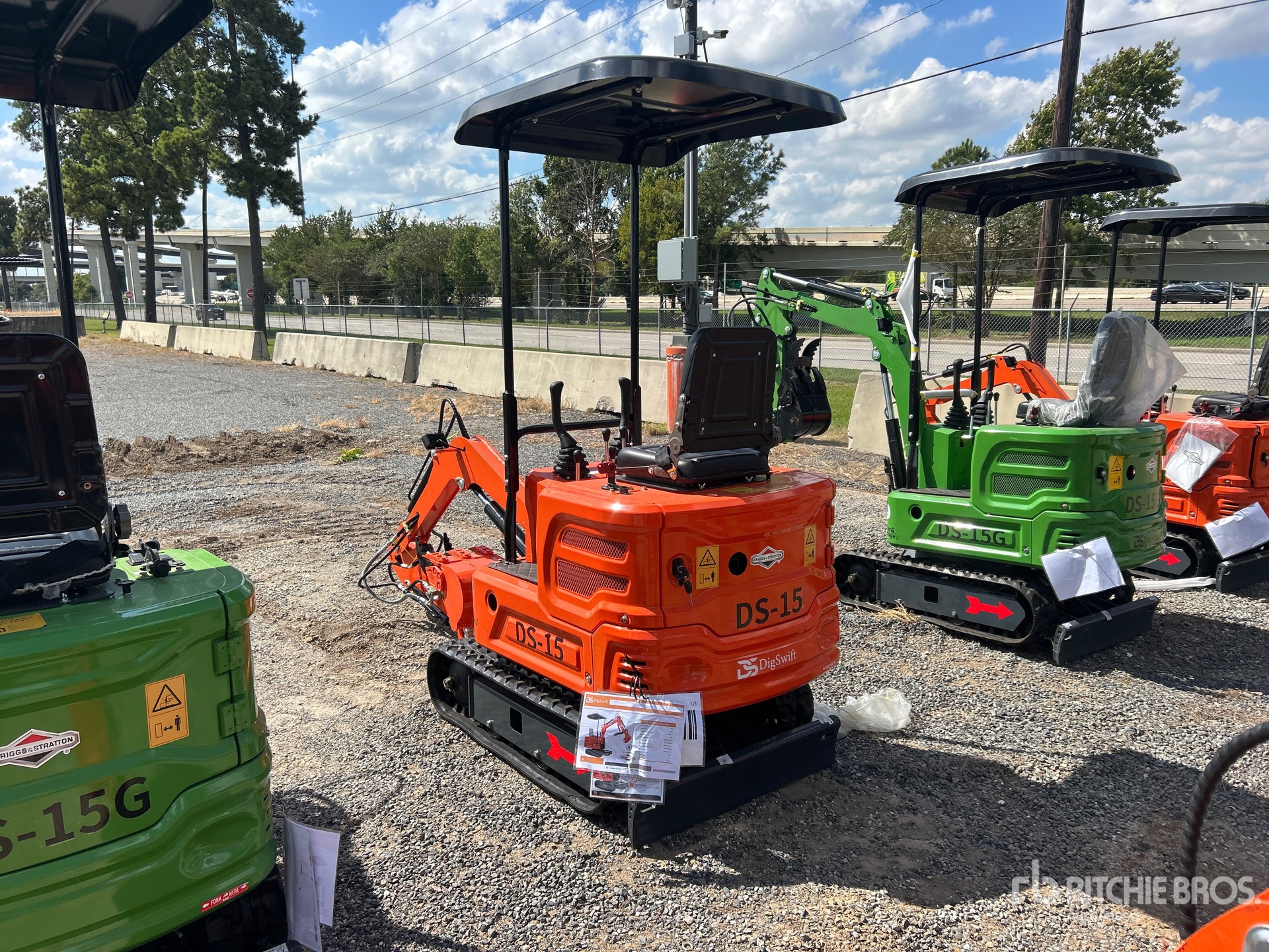 2025 DIG SWIFT DS-15
