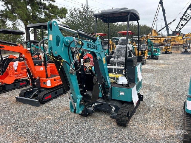 2025 328-BT Mini Excavator: <6.6t