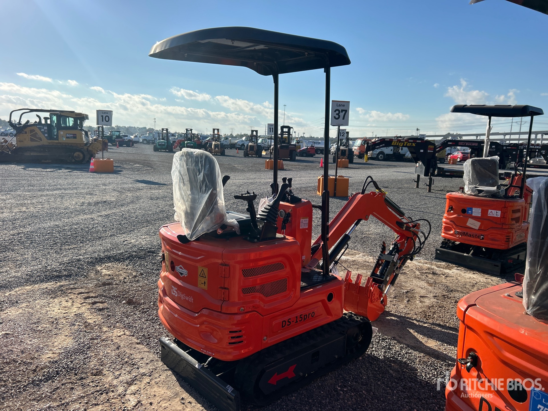 2025 DIG SWIFT DS-15PRO