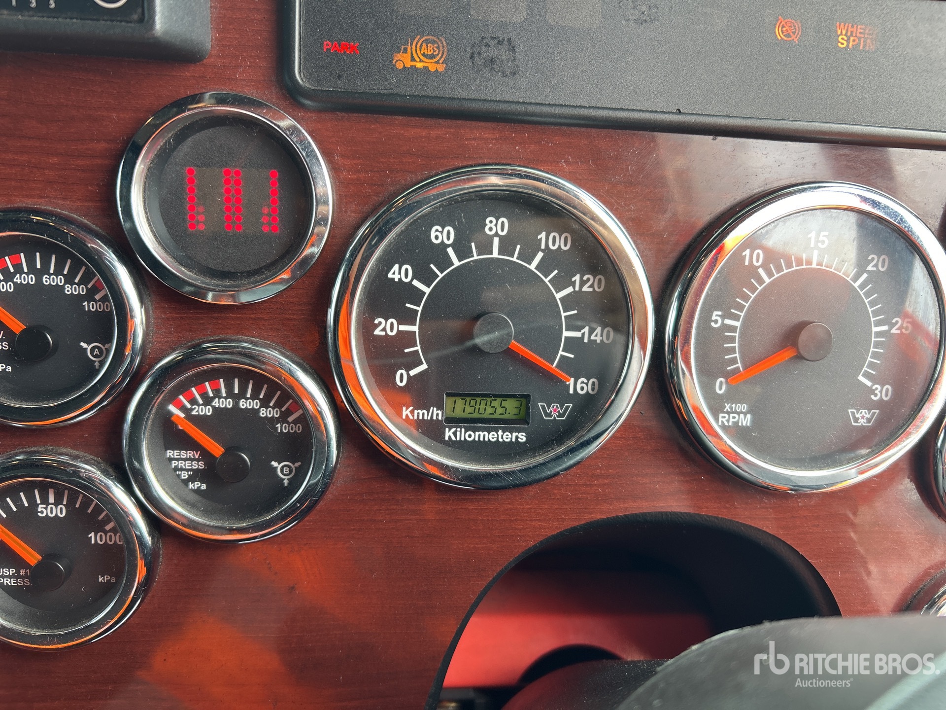 2017 Western Star 4800FXB STRATOS