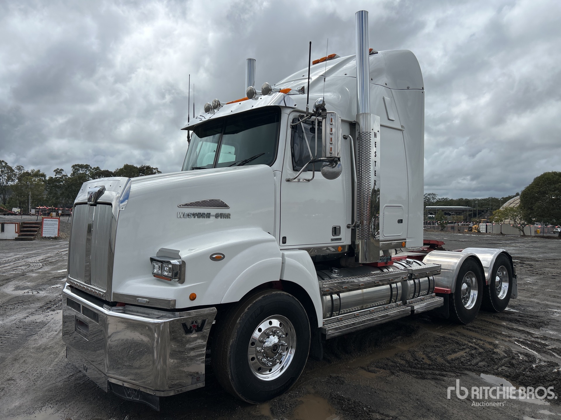 2017 Western Star 5864SS