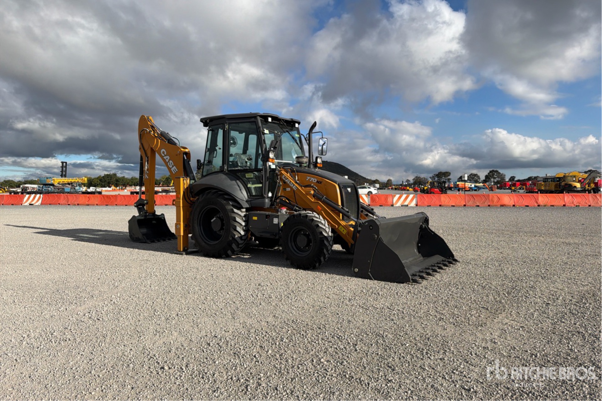 2025 Case 770NX