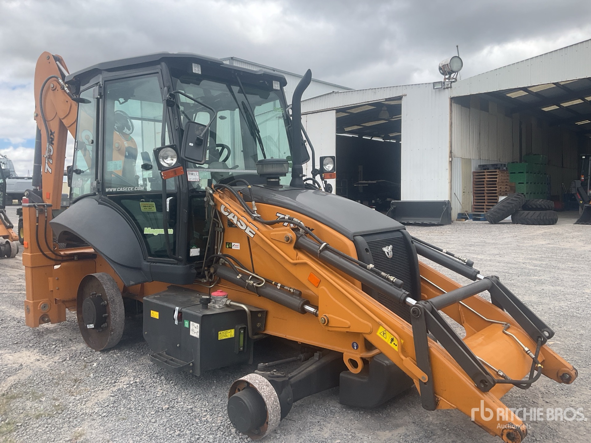 2025 Case 770NX