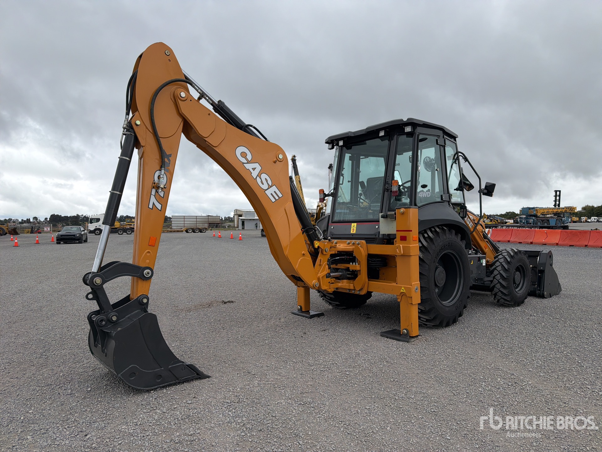 2025 Case 770NX