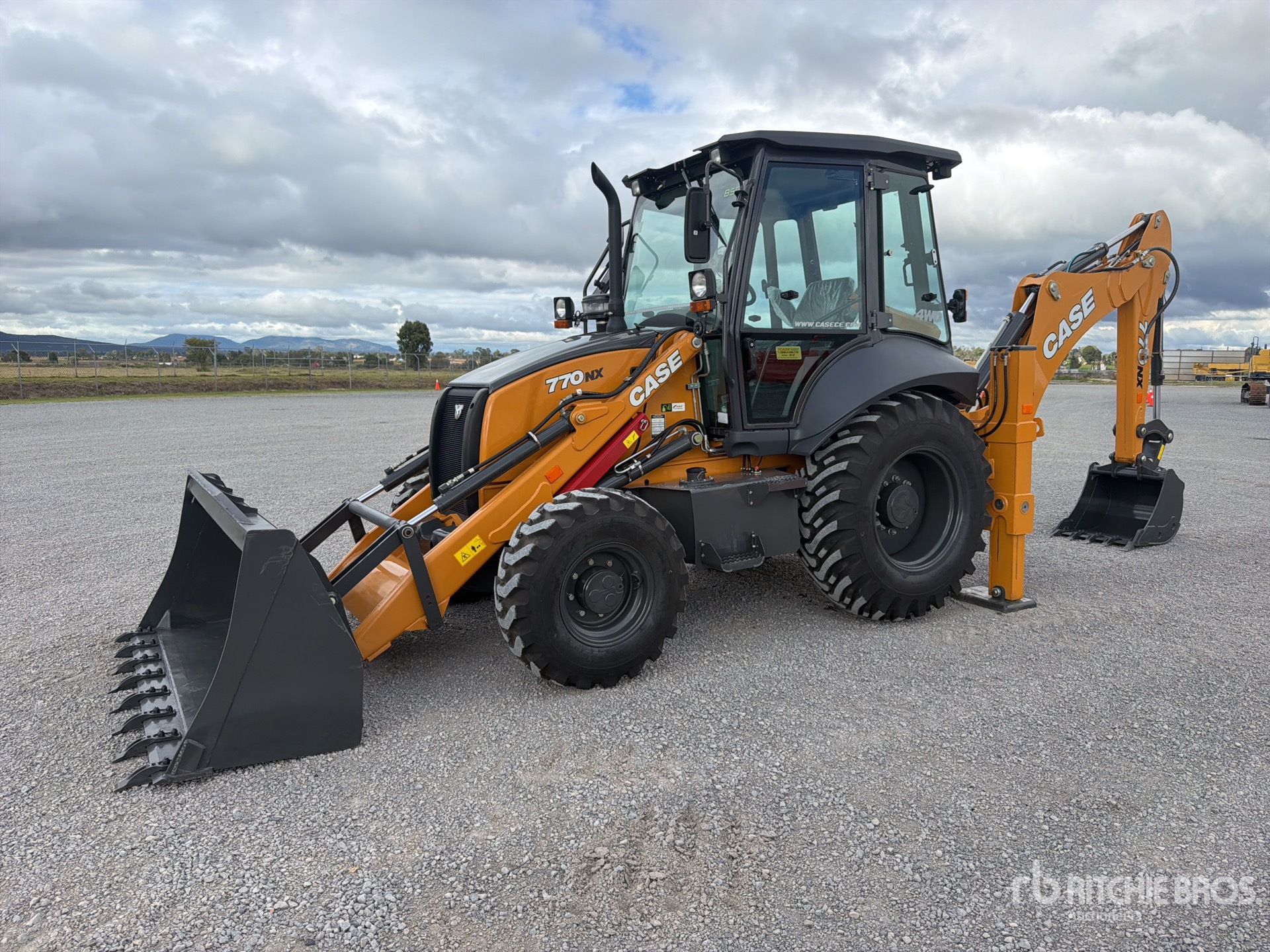 2026 Case 770NX