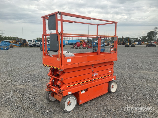 2016 Skyjack SJIII-3226 Scissor Lift