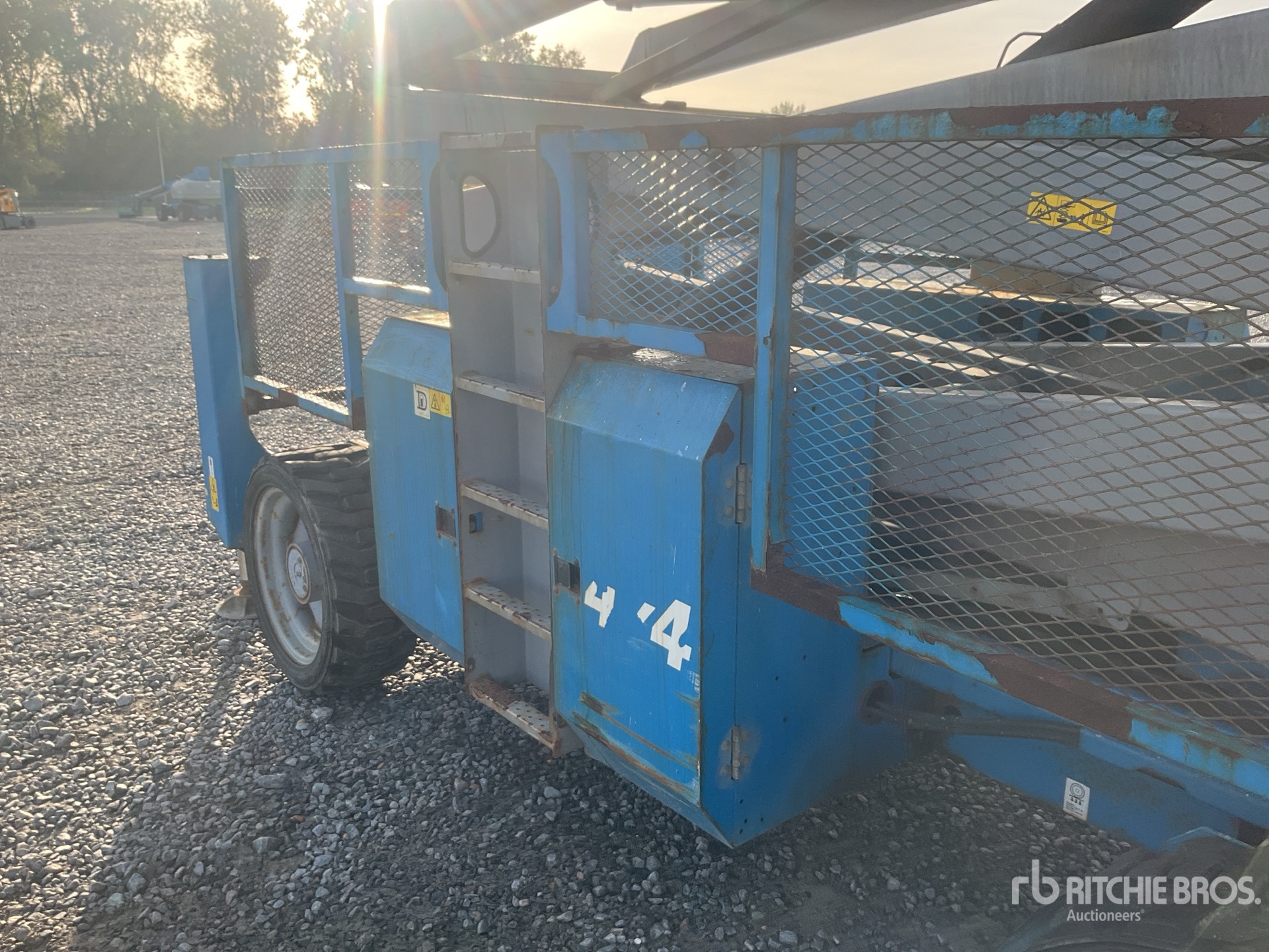 2014 Genie GS-4390