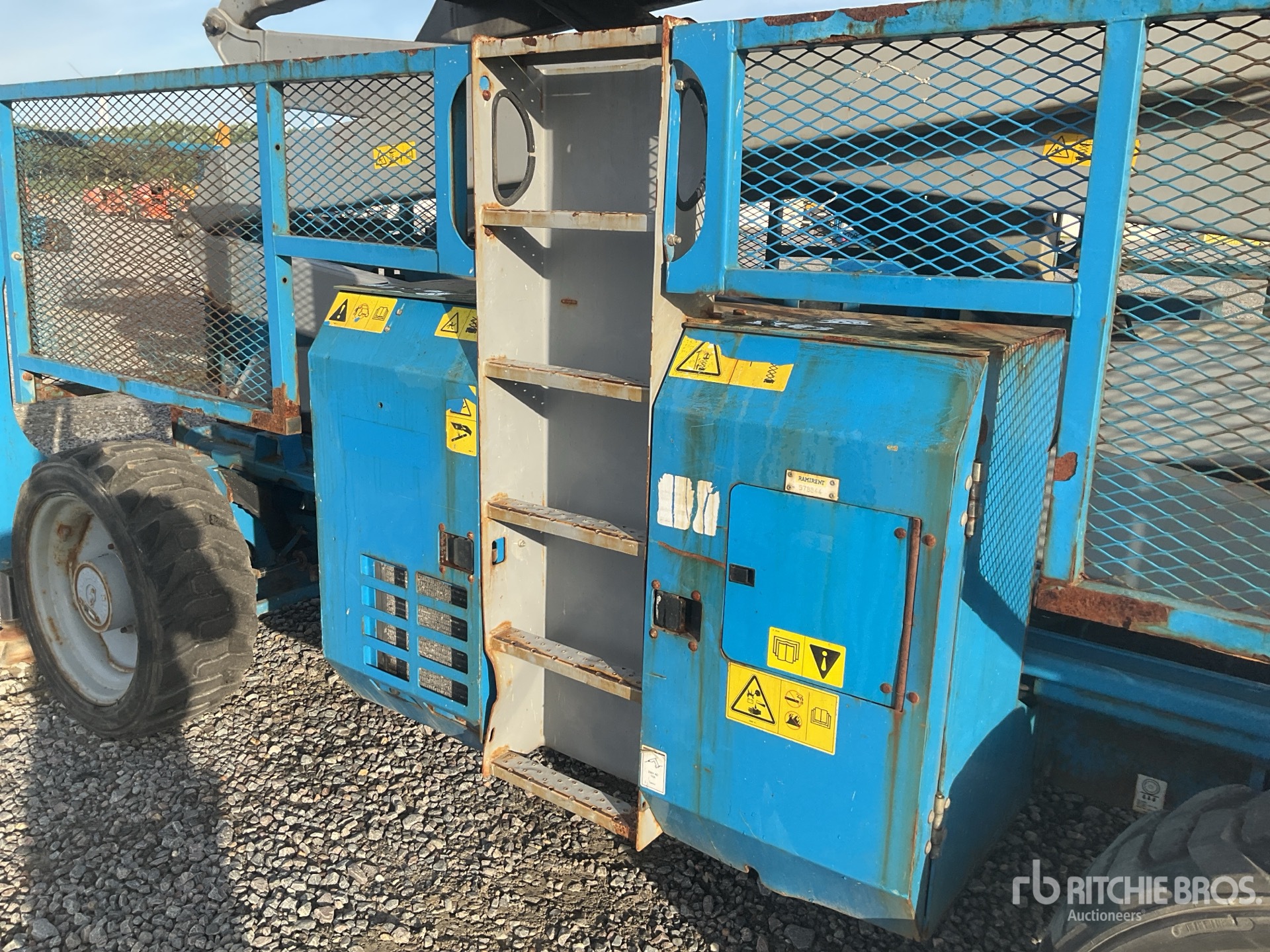 2014 Genie GS-4390