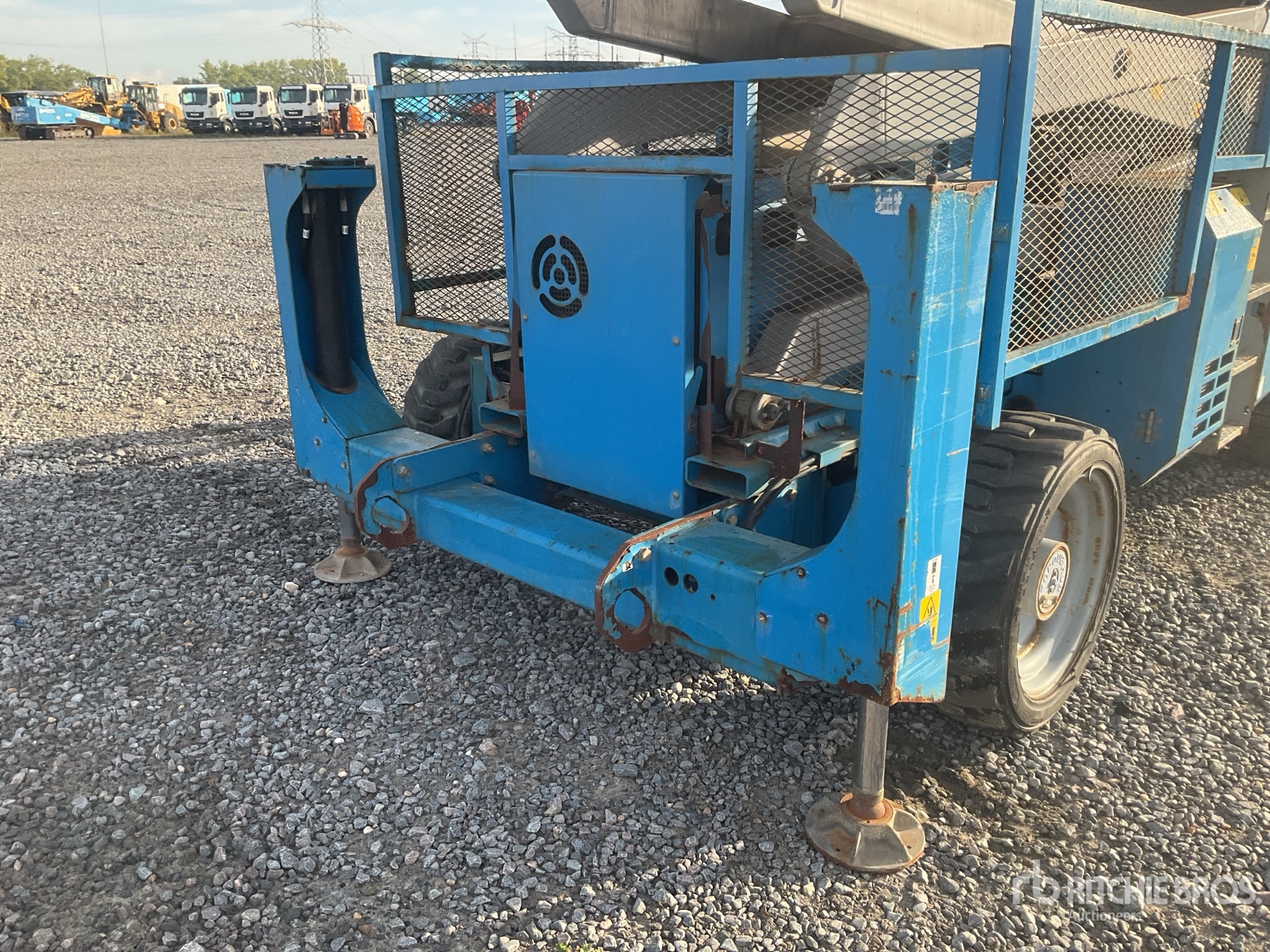 2014 Genie GS-4390