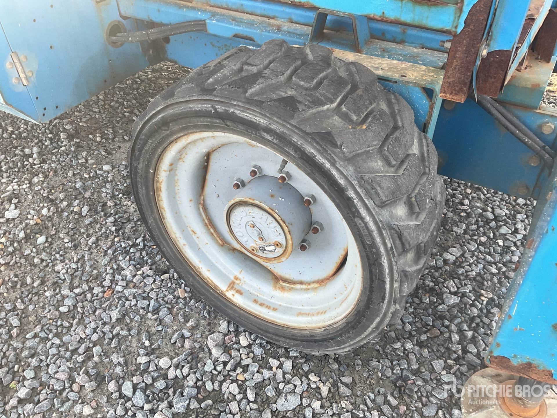 2014 Genie GS-4390