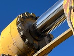 Hydraulics with Bucket Tilt Cylinders