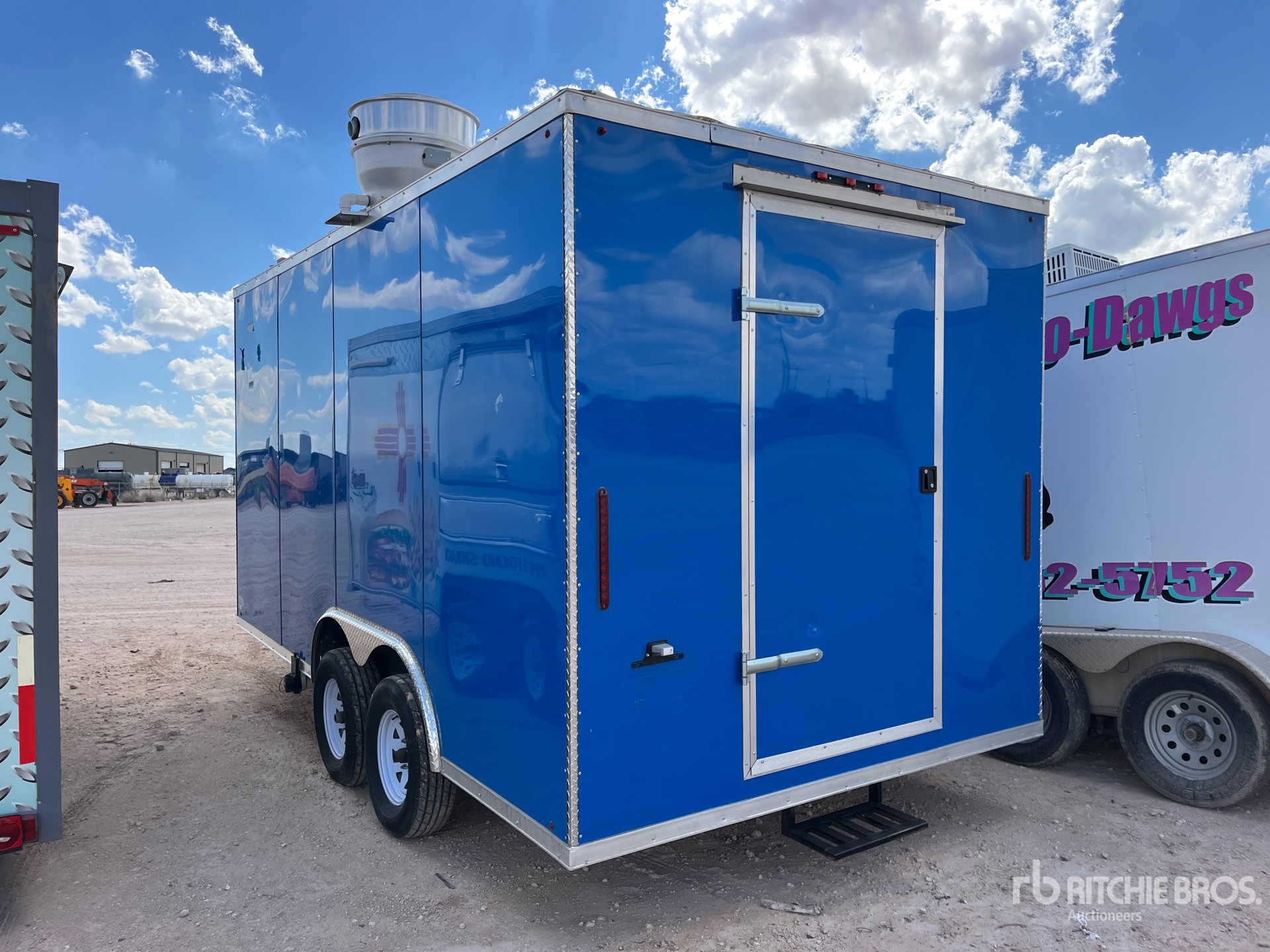 2025 Universal 16 FT T/A