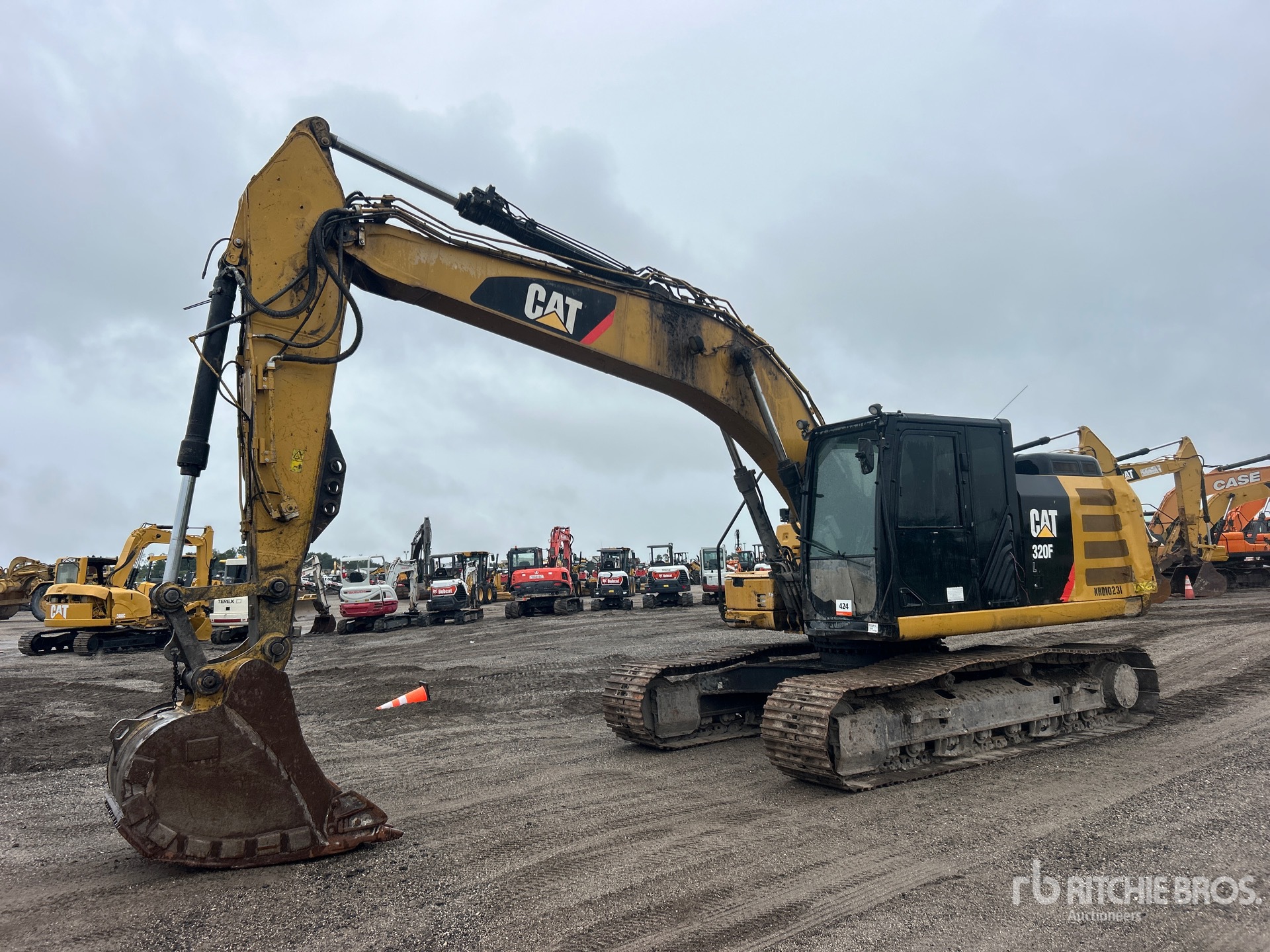 Photo of 2017 Caterpillar 320F L