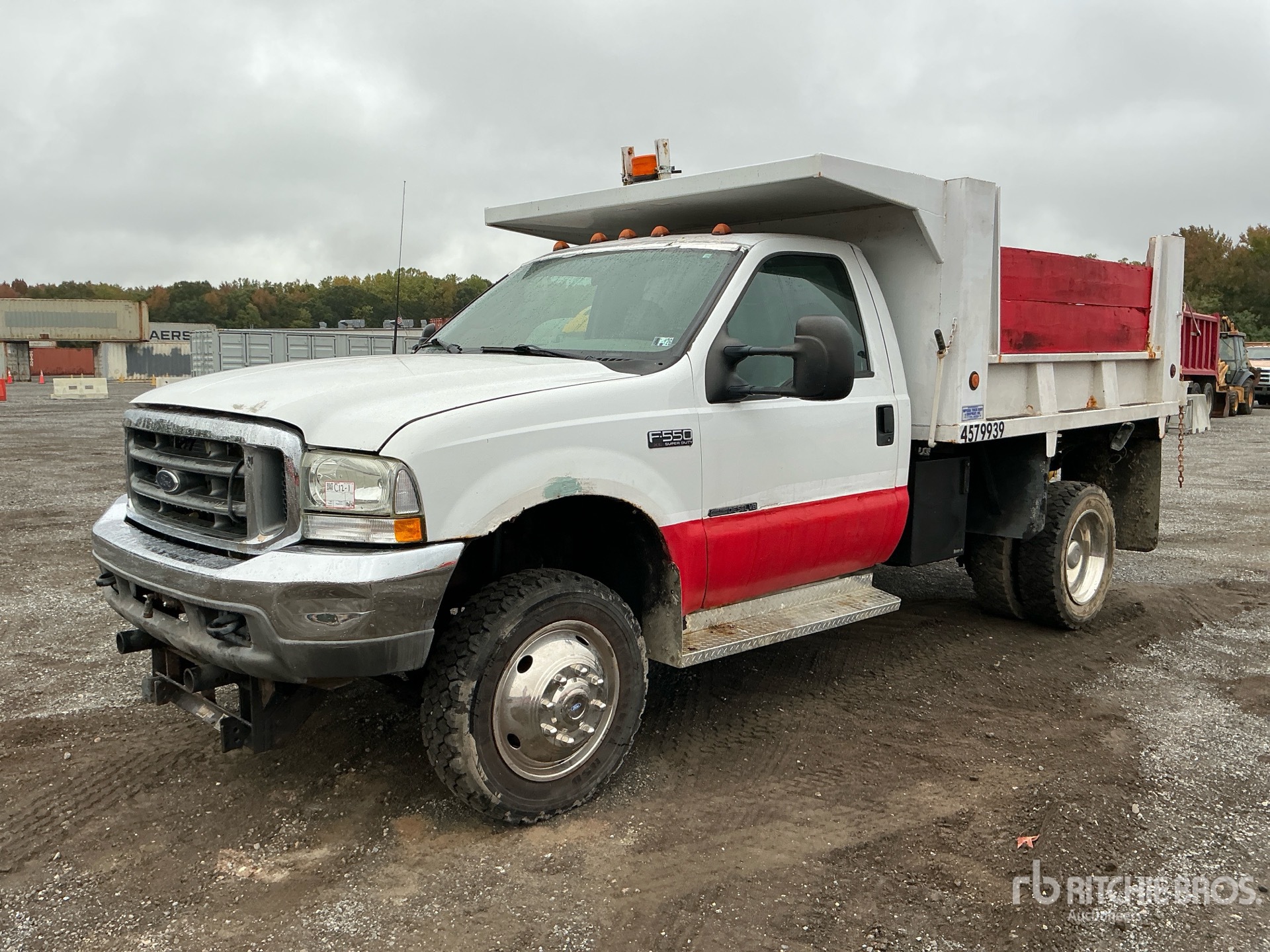 Photo of 2003 Ford F-550