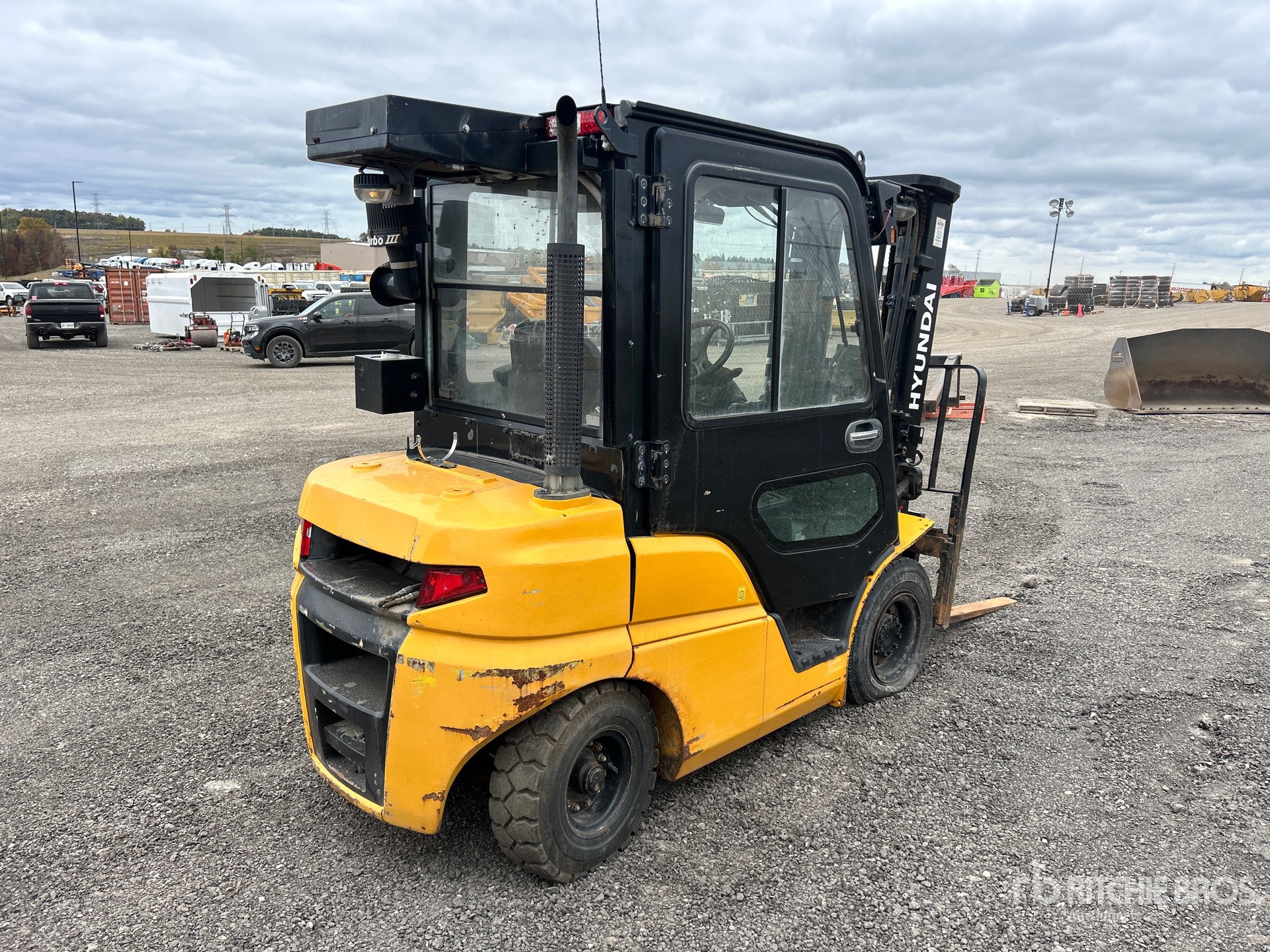 Hyundai 4940 LB (INOPERABLE)