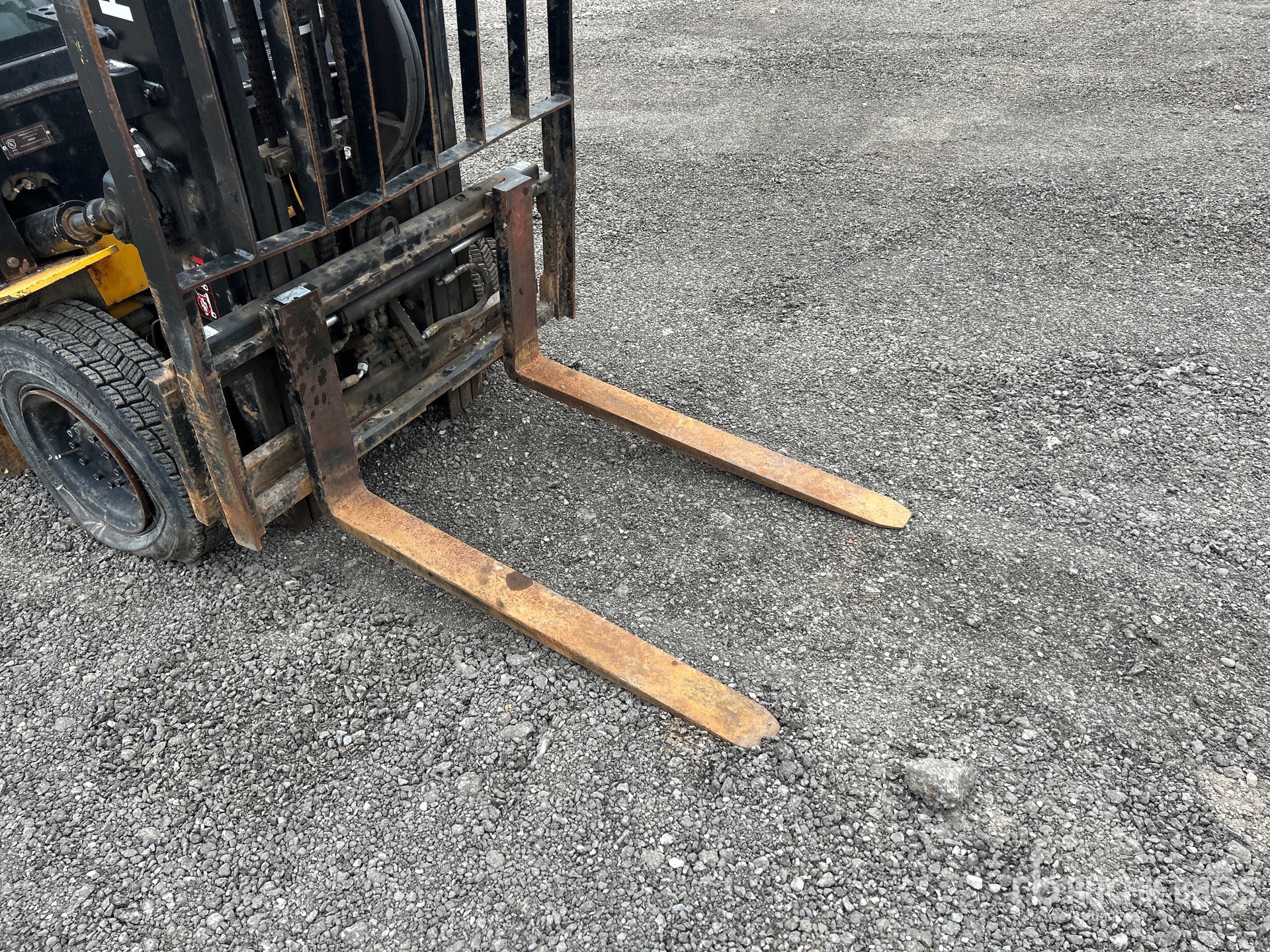 Hyundai 4940 LB (INOPERABLE)