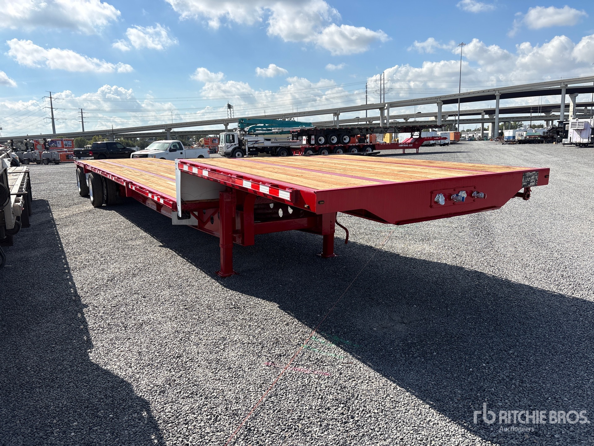 2012 Transcraft DTL2100