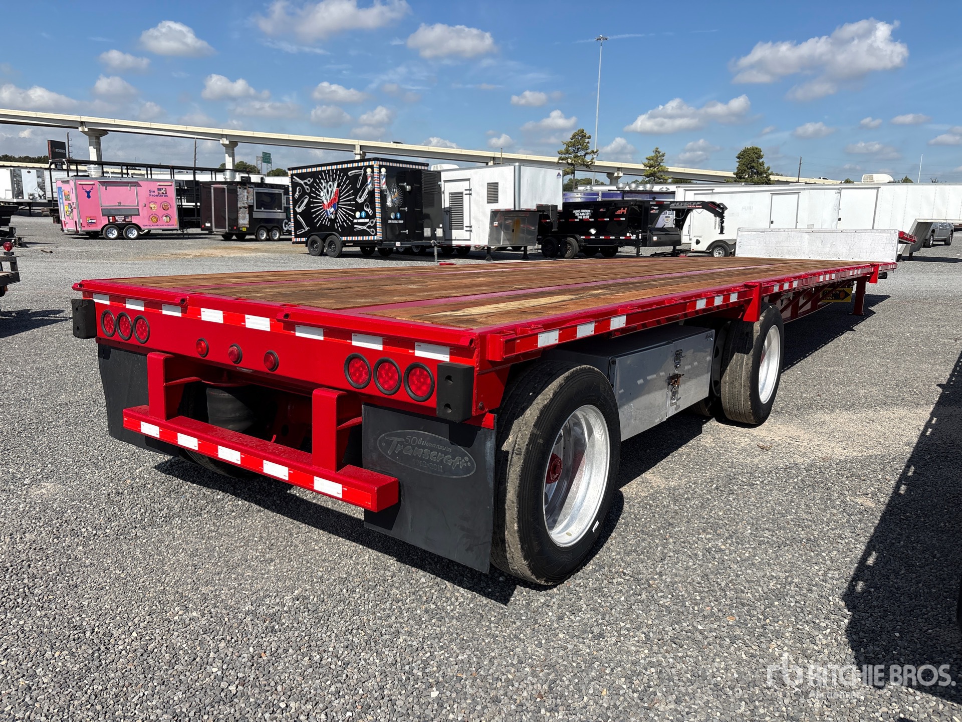 2012 Transcraft DTL2100