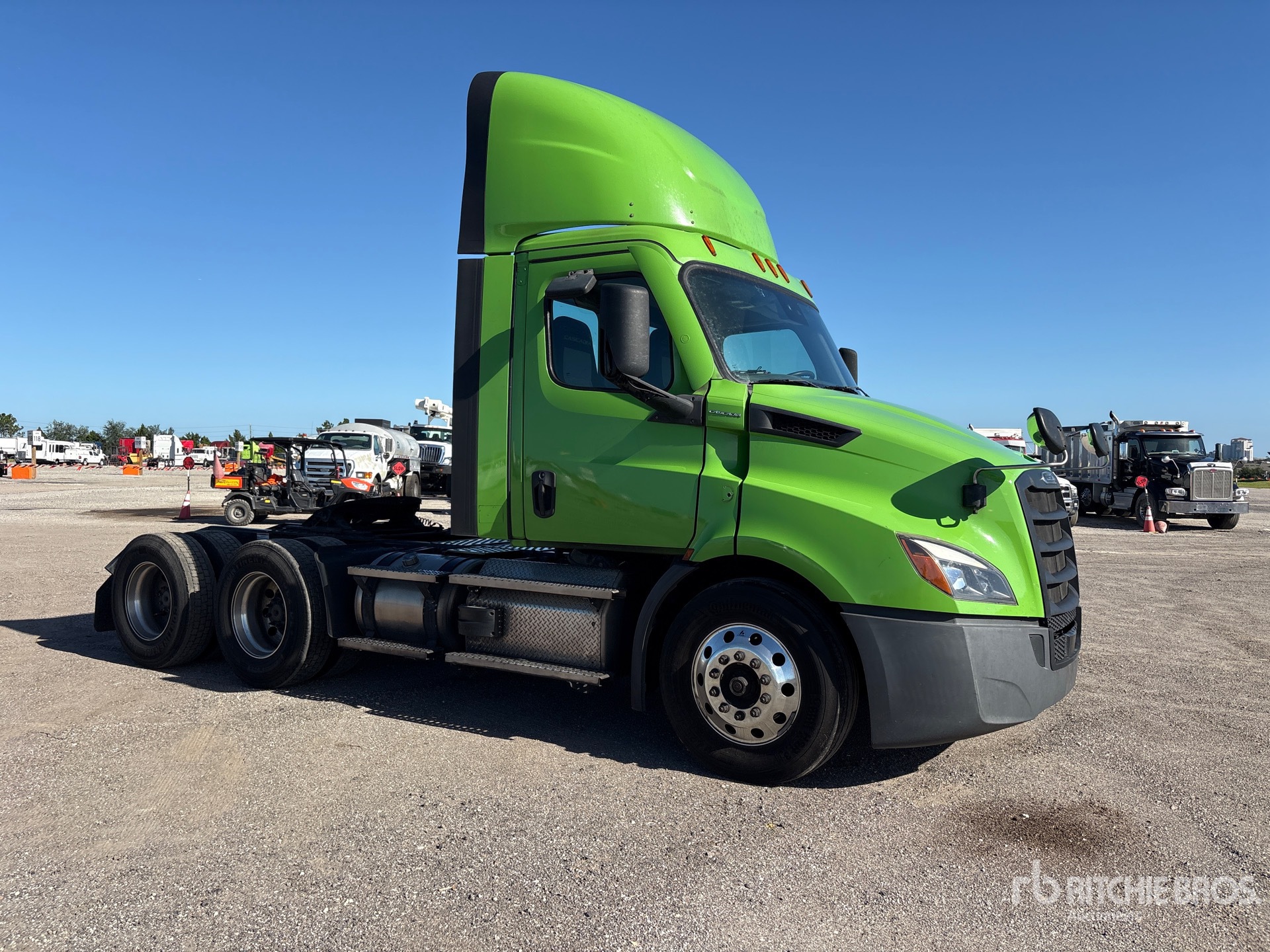 2022 Freightliner CASCADIA 116