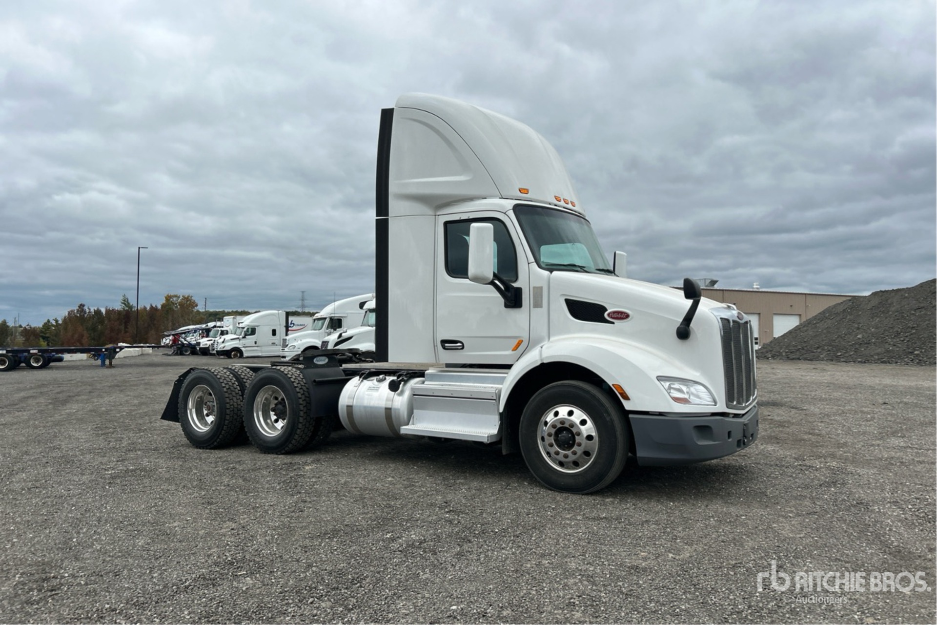 2022 Peterbilt 579