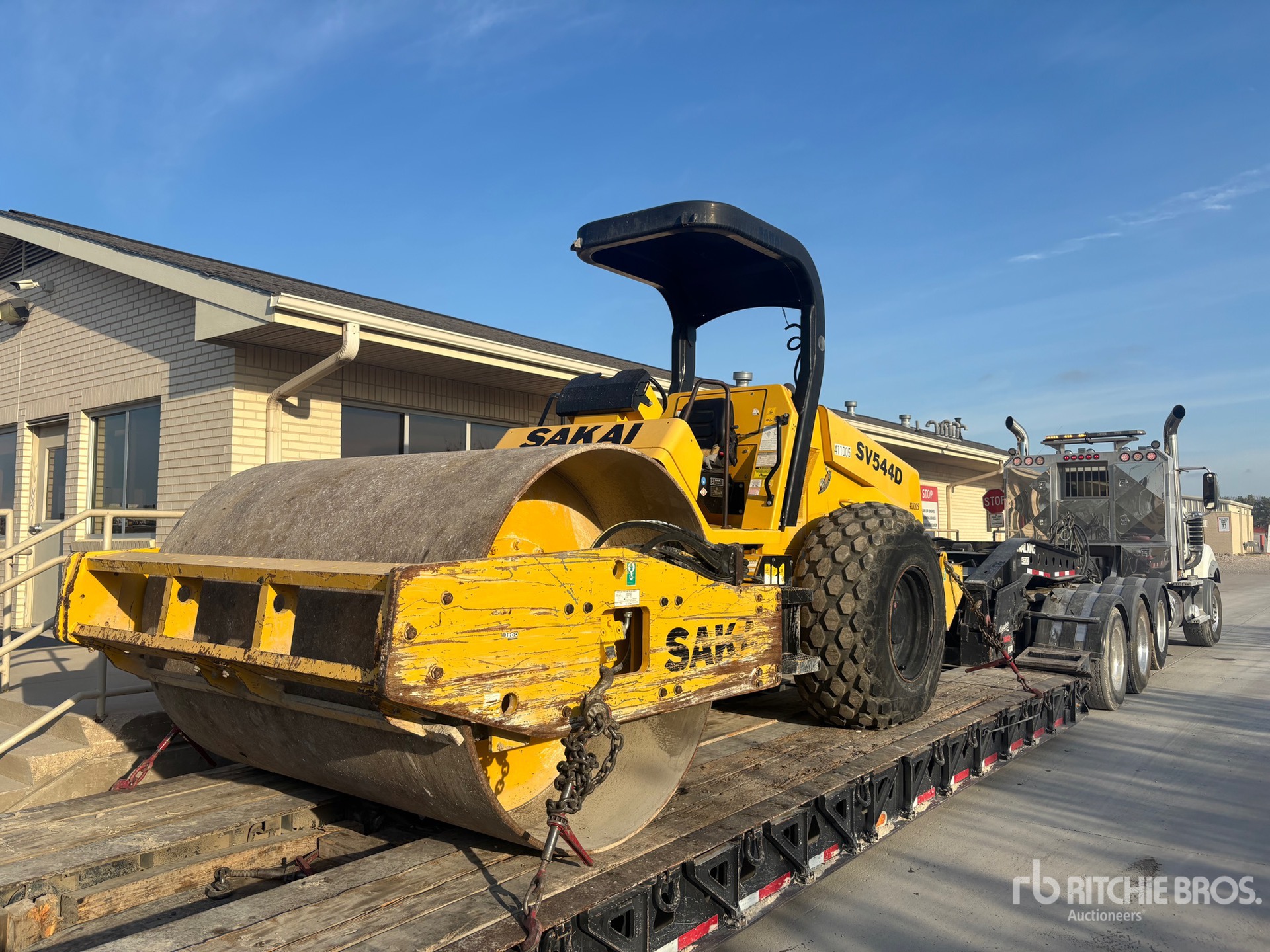 2019 Sakai SV544D