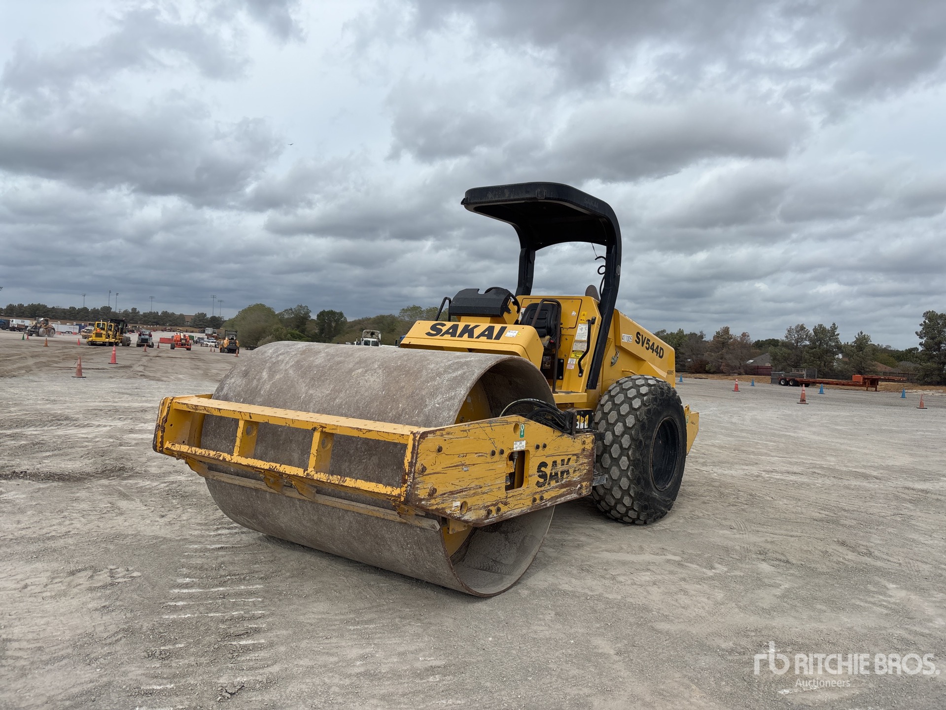 Photo of 2019 Sakai SV544D