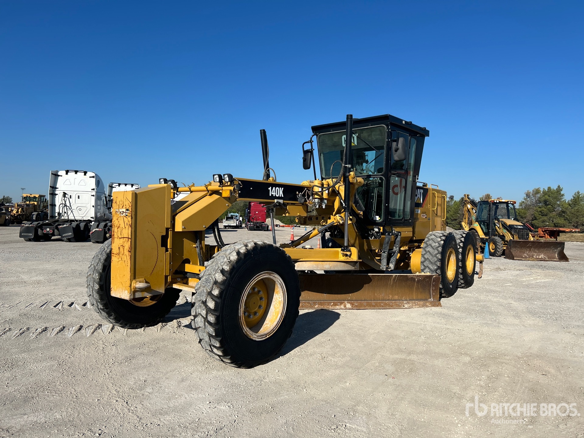 Photo of 2018 Caterpillar 140K VHP