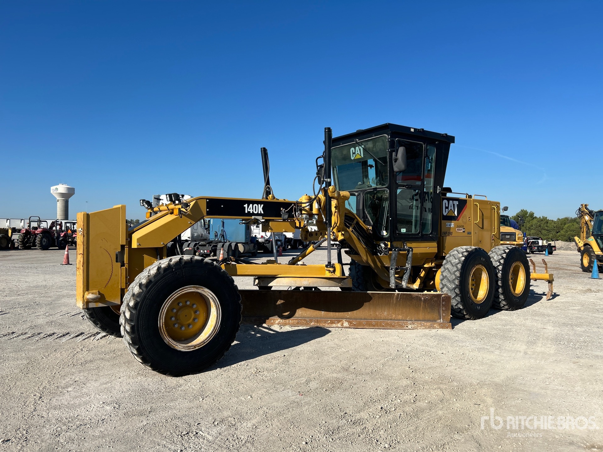 2018 Caterpillar 140K VHP