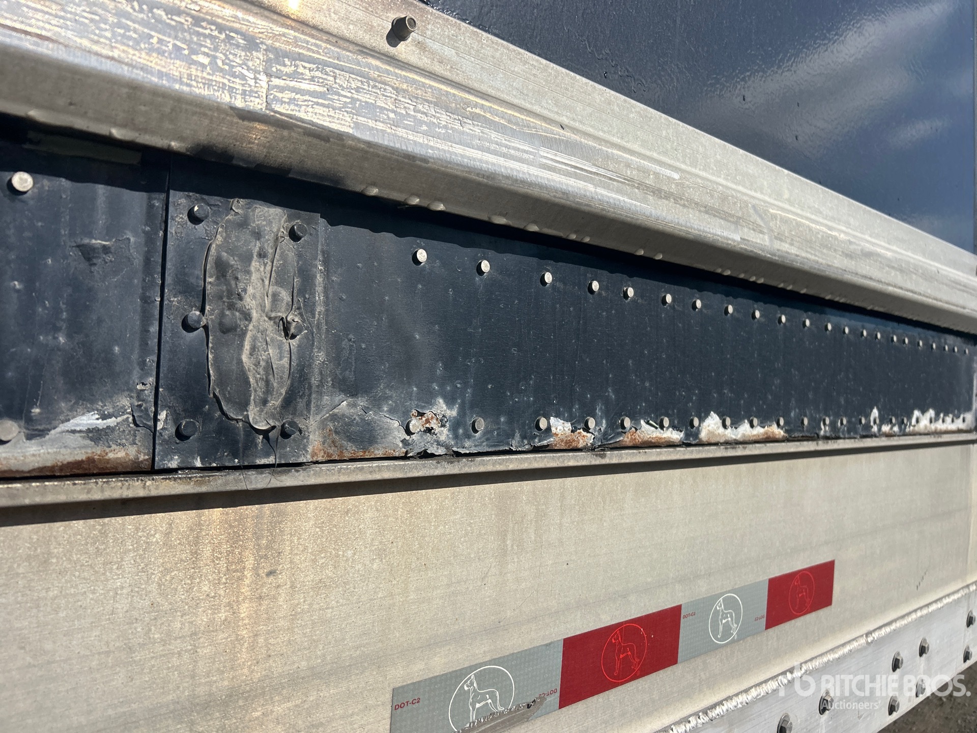 2012 Great Dane 53 FT X 102 IN T/A