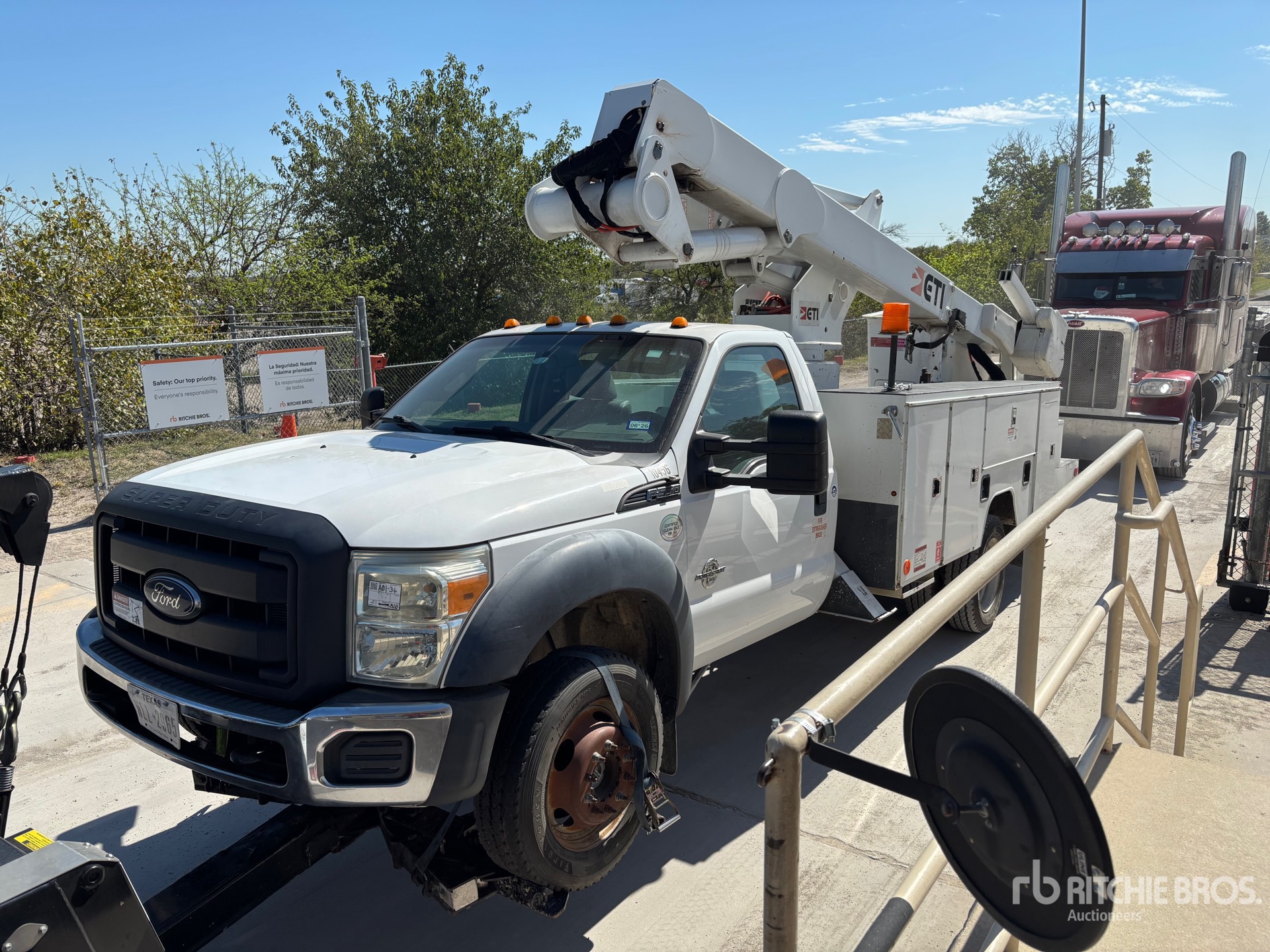 Photo of 2015 Ford F-550