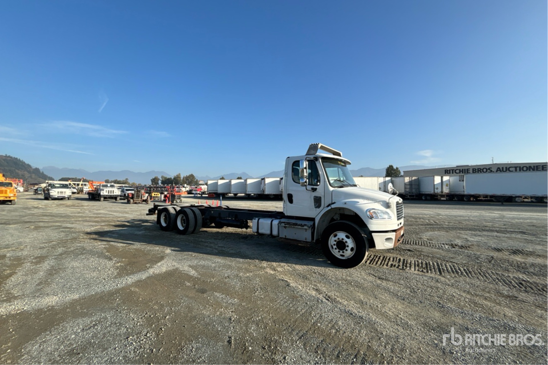 2014 Freightliner M2 106