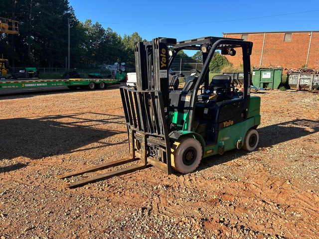 2016 Yale GTP050LX 4750 lb Pneumatic Tire Forklift Forklift 2016 Yale GTP050LX 4750 lb Pneumatic Tire Forklift Forklift