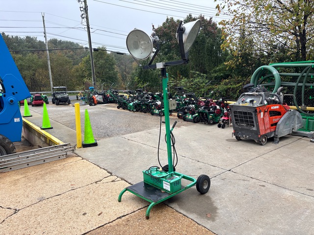 2013 CEP 5322 Light Tower
