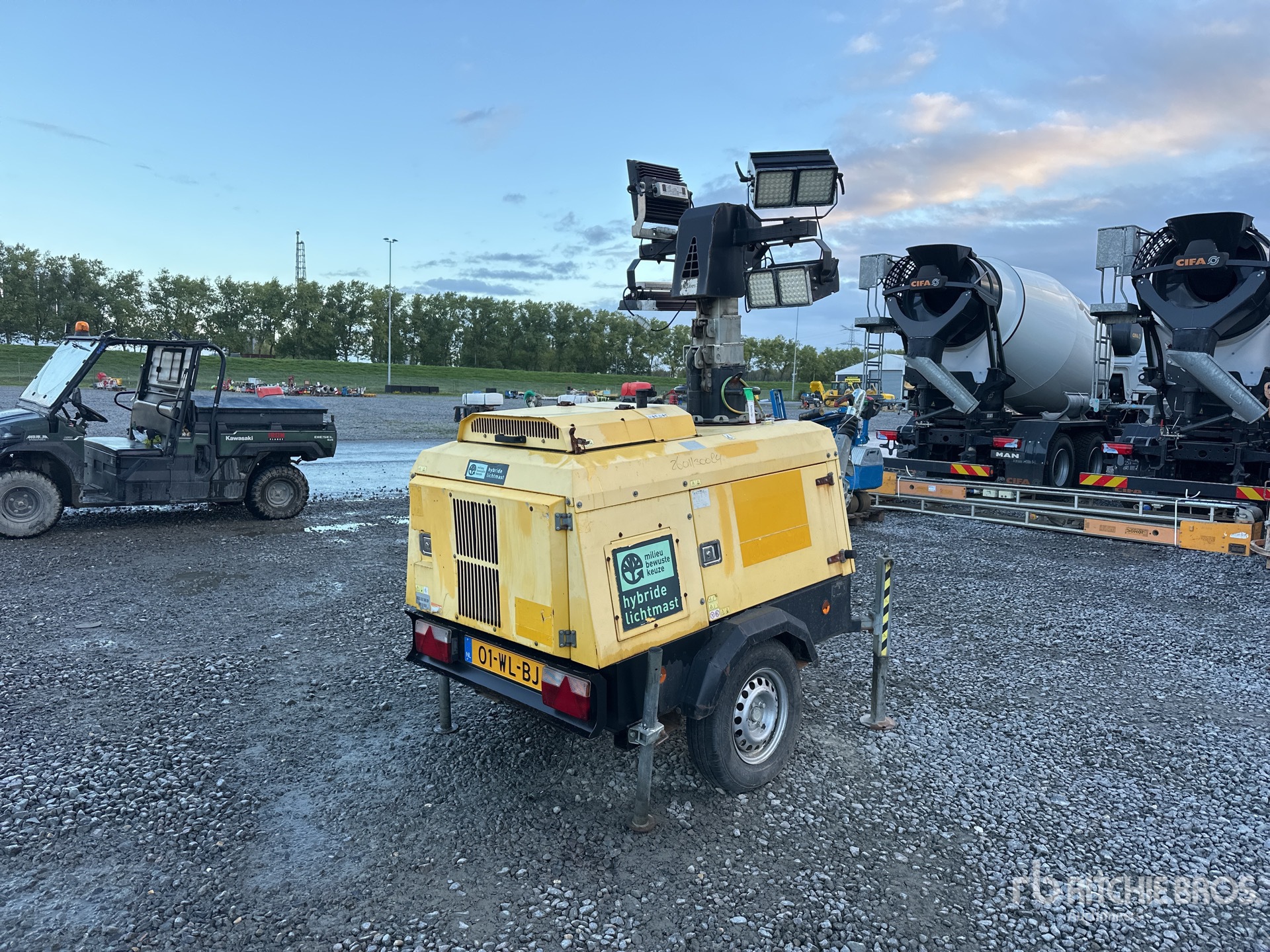 2014 Towerlight VT1